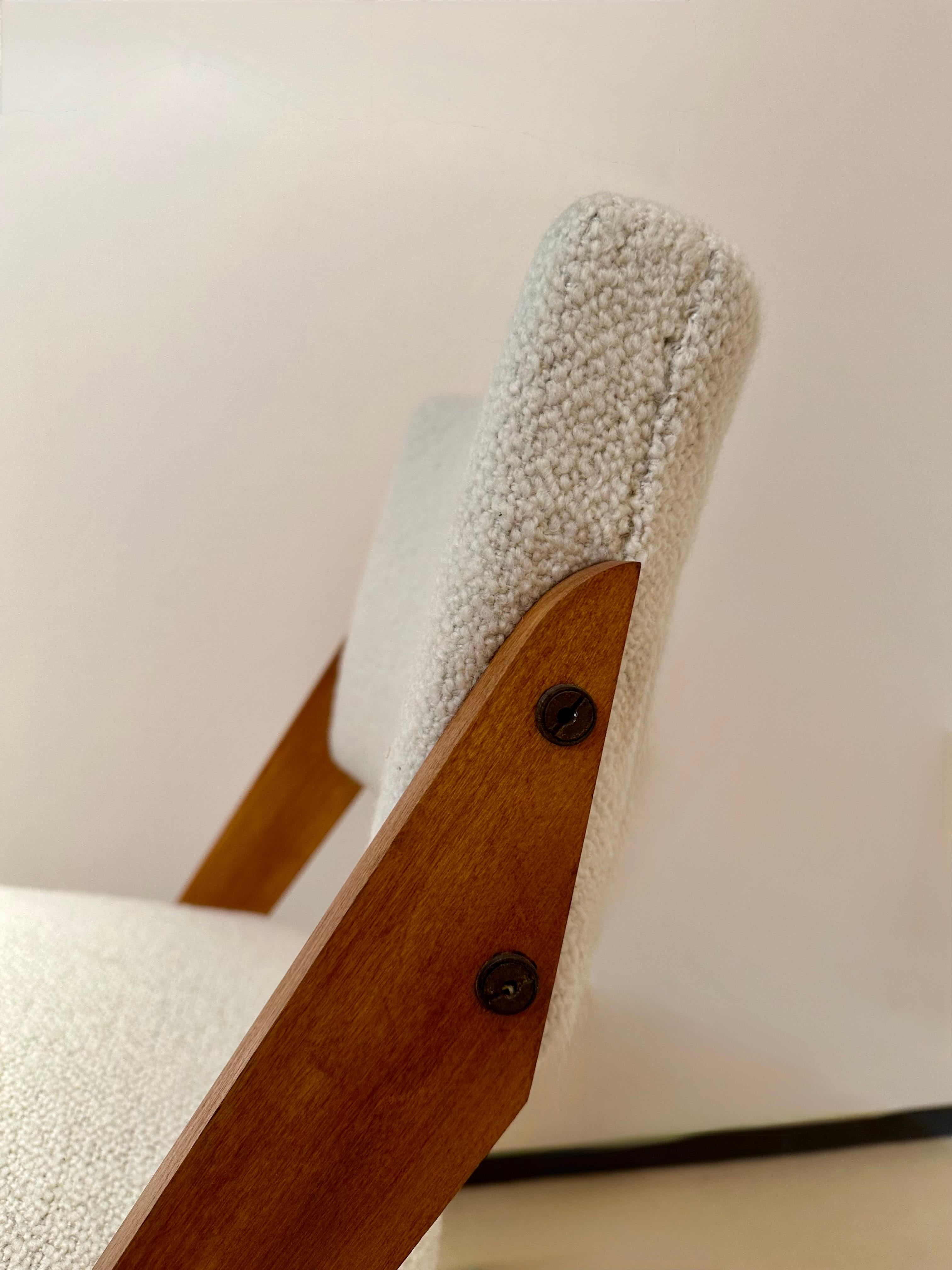 Mid-Century Modern José Zanine Caldas. 