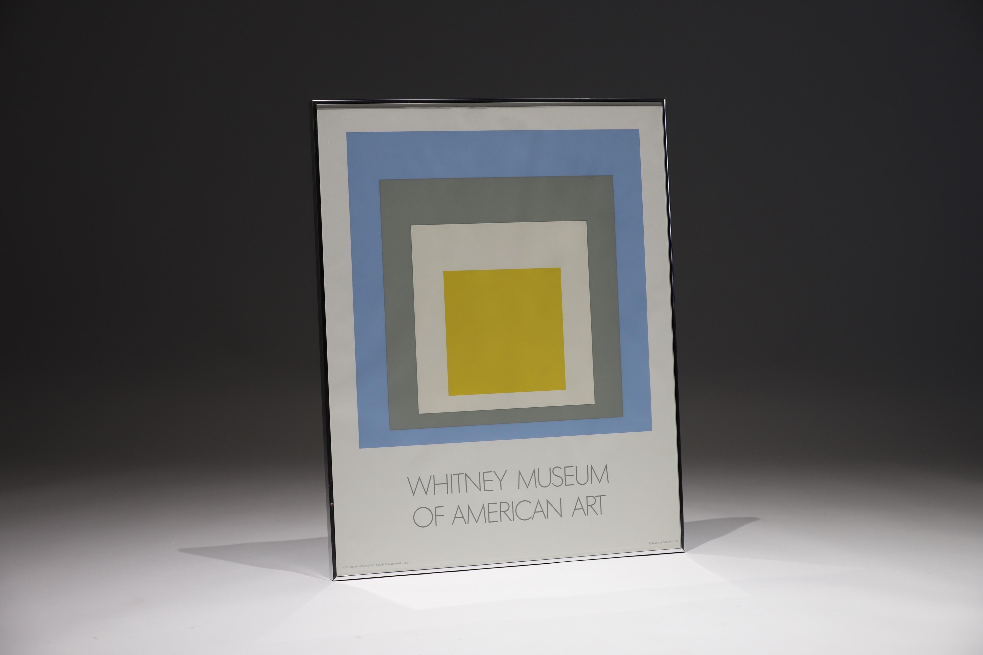 Affiche d'exposition sérigraphiée d'après l'artiste allemand/américain Josef Albers. 