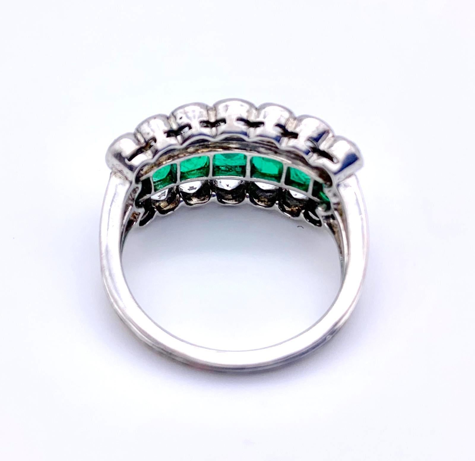 Antiker Art Deco Josef Burgmann Wiener Smaragd-Diamant-Platinring (Art déco) im Angebot