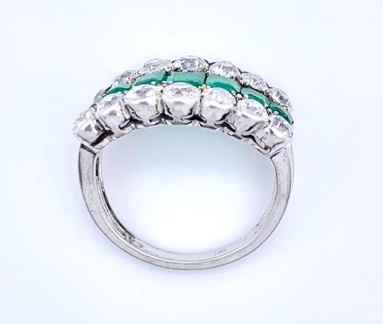 Antiker Art Deco Josef Burgmann Wiener Smaragd-Diamant-Platinring (Smaragdschliff) im Angebot