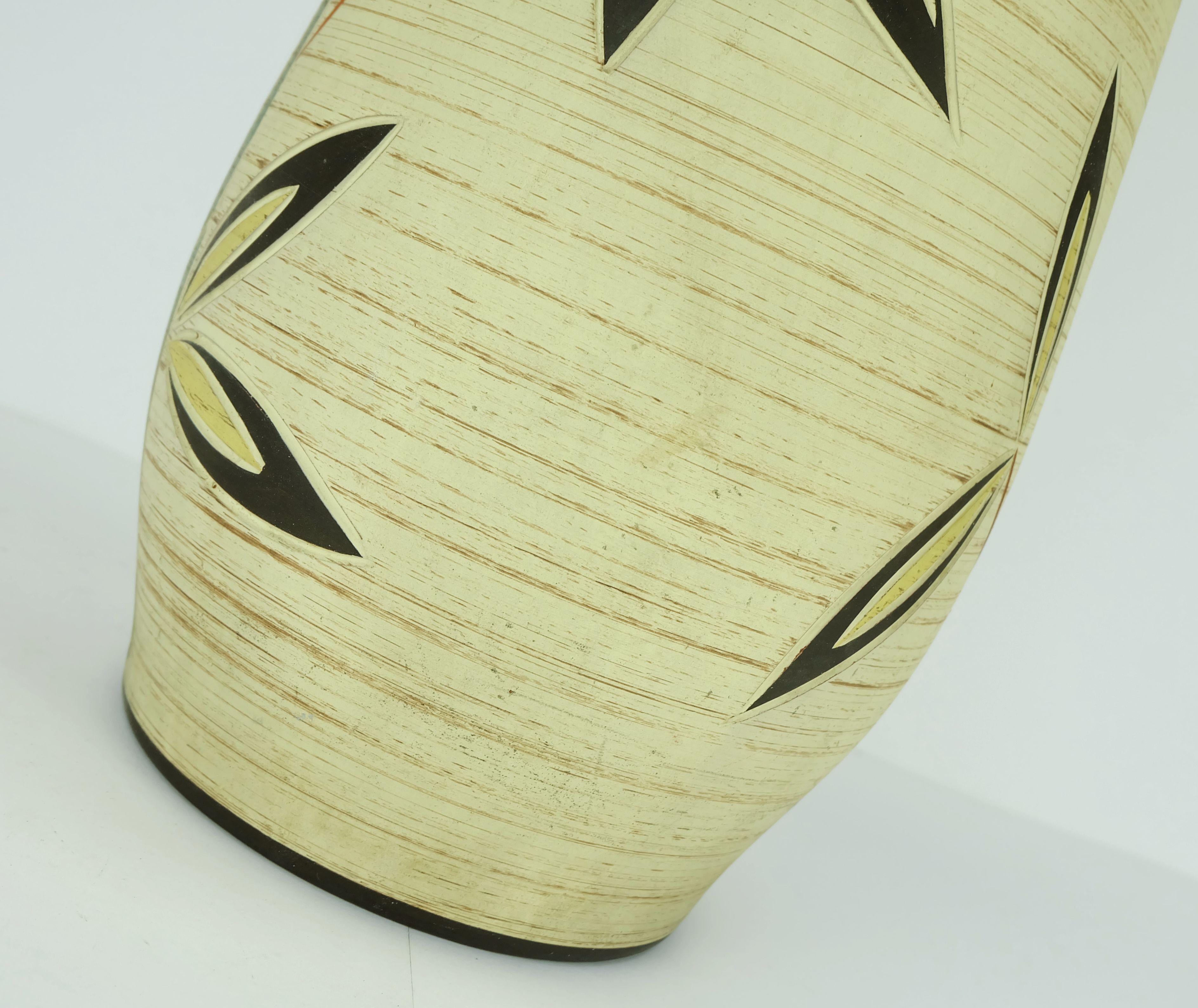 Metà XX secolo Josef duck mid century VASO da terra 1950s modello 49/40 scraffito decor in vendita
