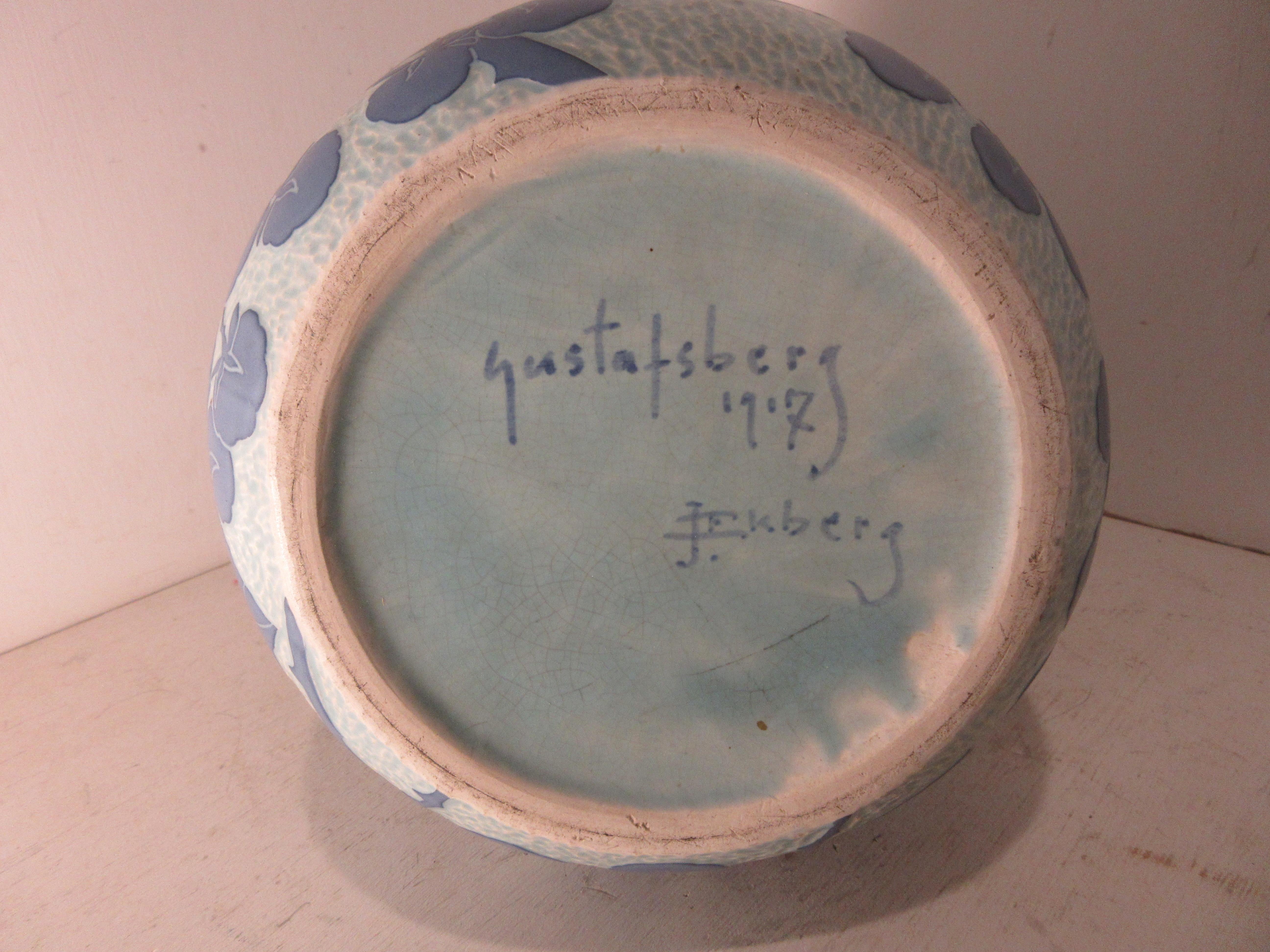 Josef Ekberg Keramik-Vase im Zustand „Gut“ im Angebot in Hollywood, FL