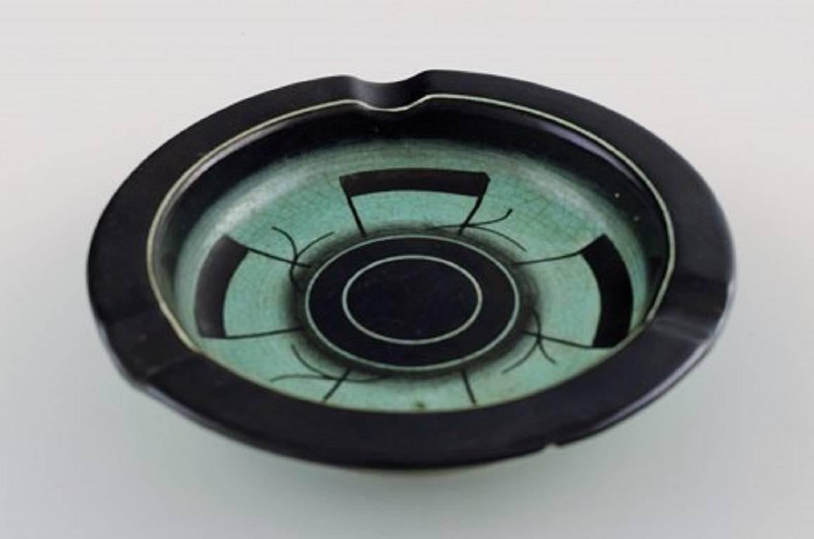 Josef Ekberg for Gustavsberg Four Art Deco Bowl Dishes In Excellent Condition For Sale In Copenhagen, DK