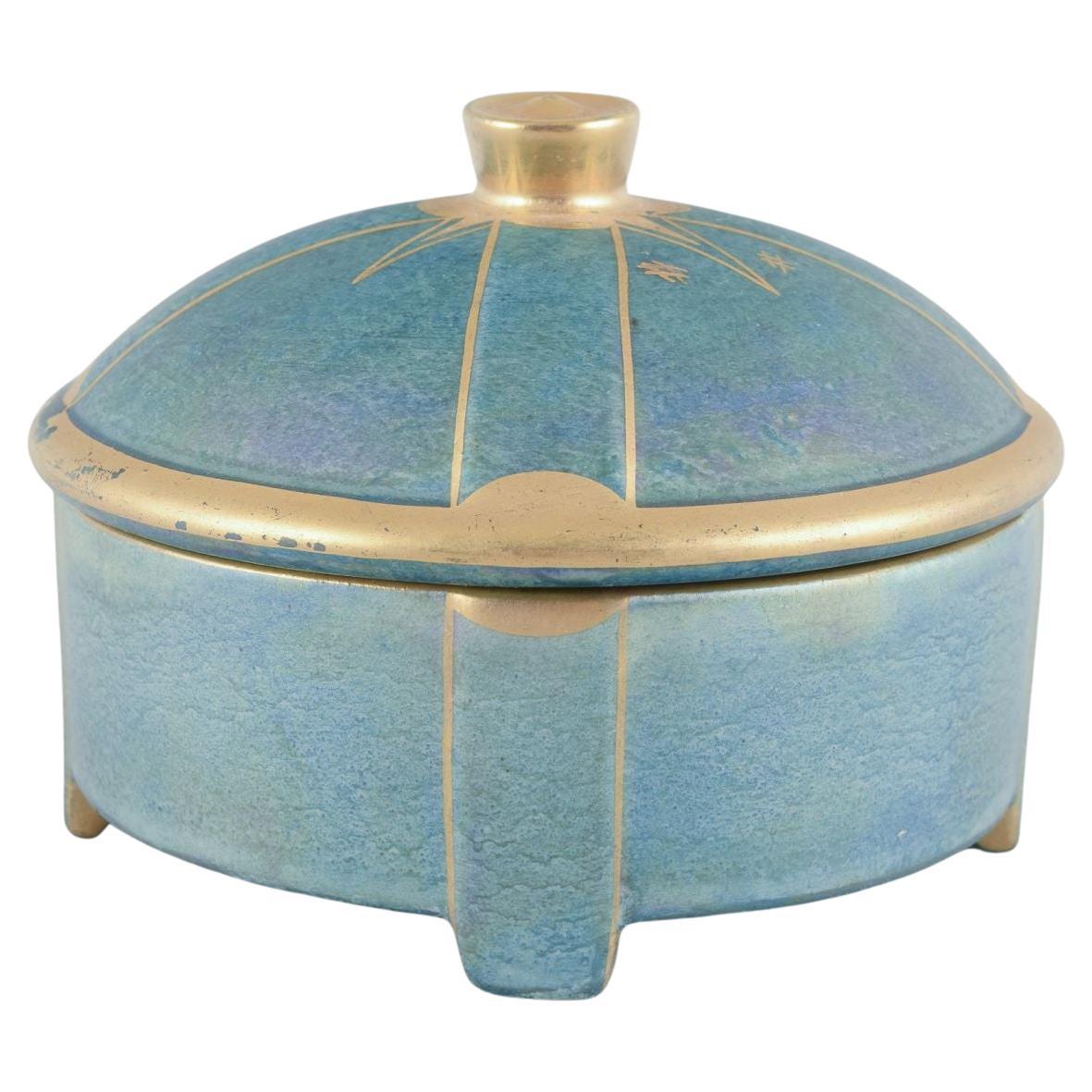 Josef Ekberg para Gustavsberg. Bombonera de porcelana. 1940s en venta