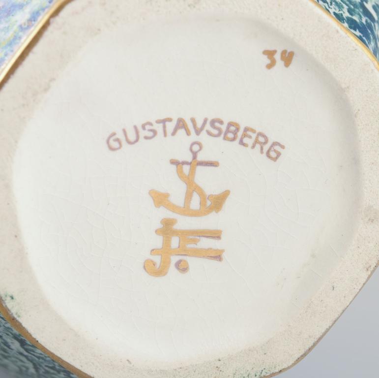 Josef Ekberg für Gustavsberg. Achteckige Vase aus Kunstkeramik. Lüsterglasur. (Mitte des 20. Jahrhunderts) im Angebot