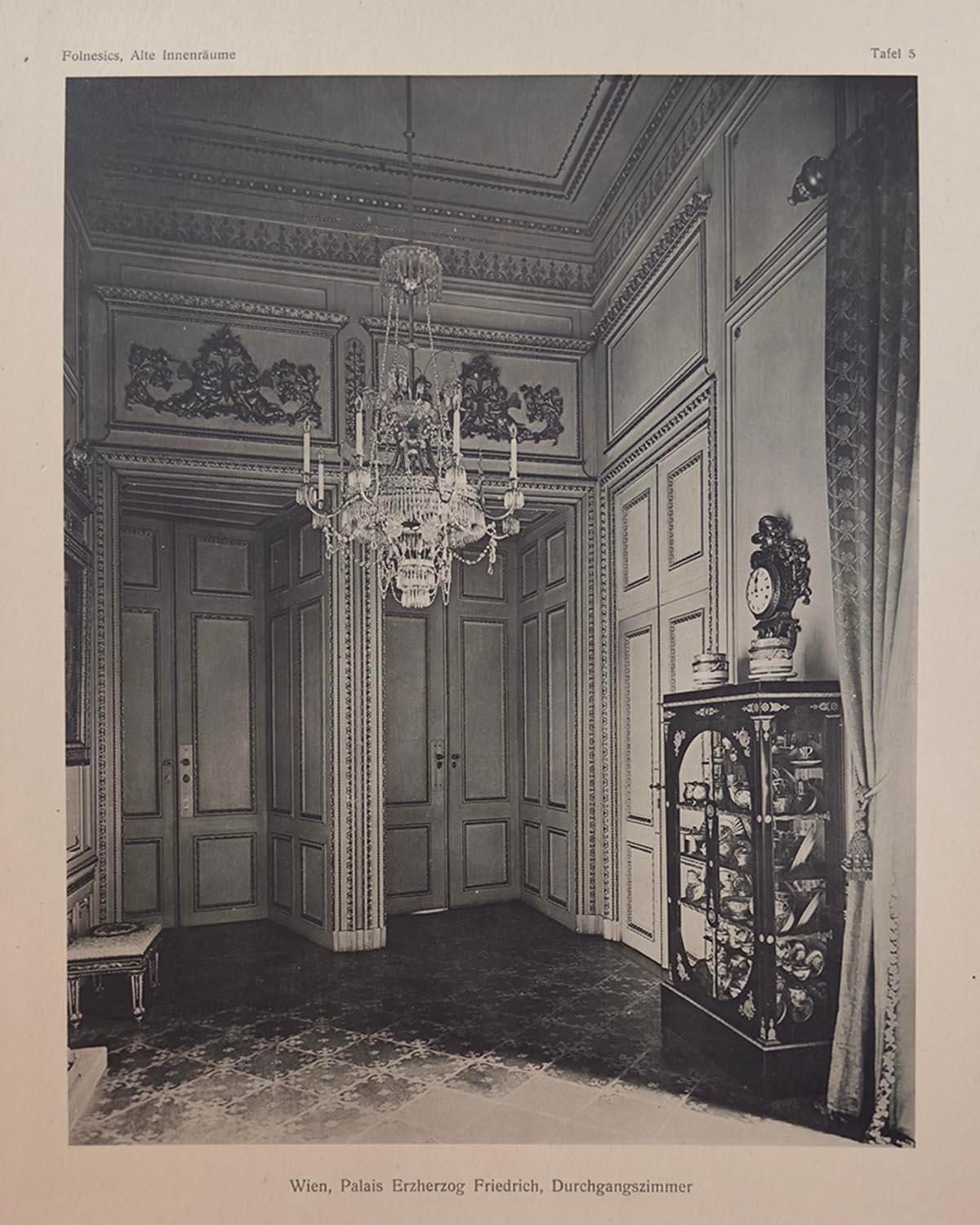 Tafel 5: Wien, Palais Erzherzog Friedrich, Durchgangszimmer – Photograph von Josef Folensics