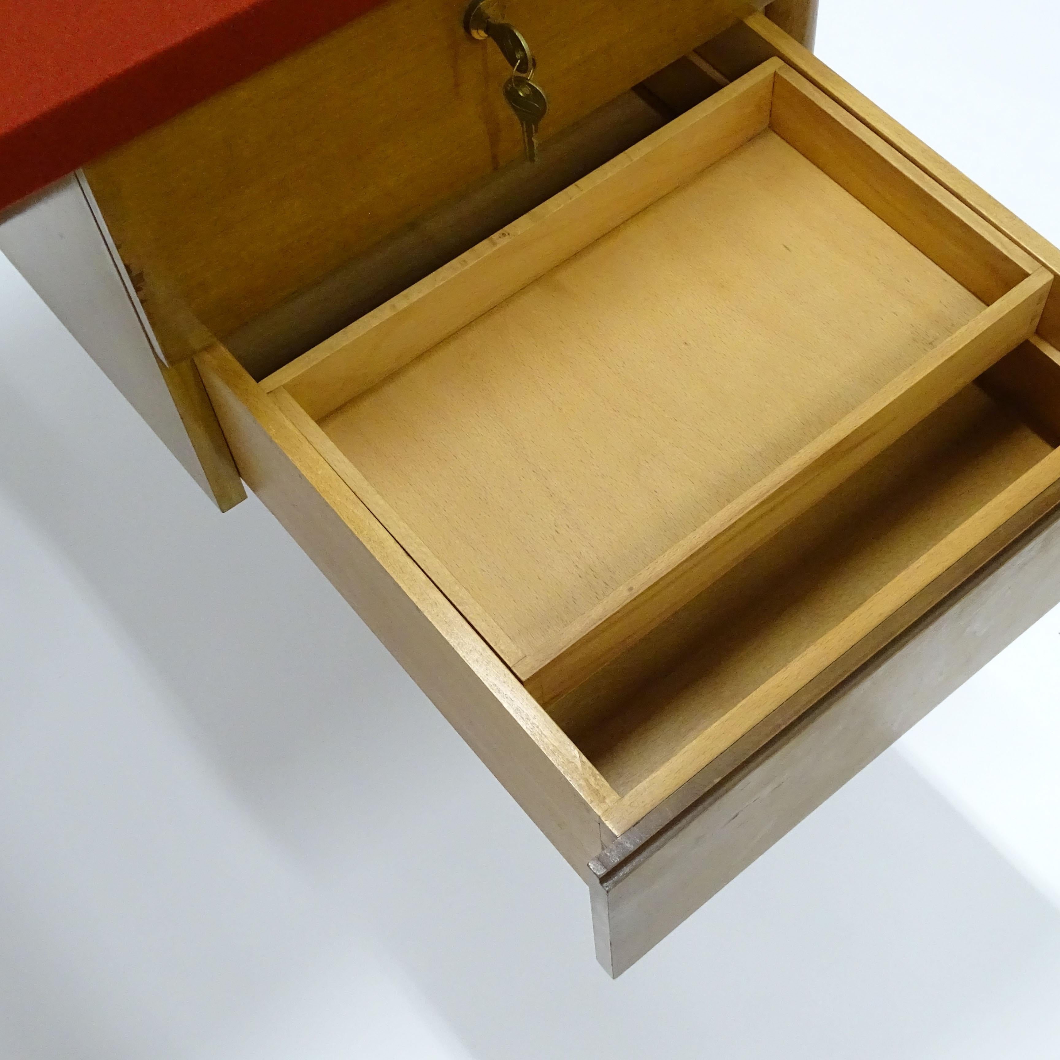 Bureau réglable Josef Frank en bois, laiton et feutre pour Frangi, Milano en vente 1