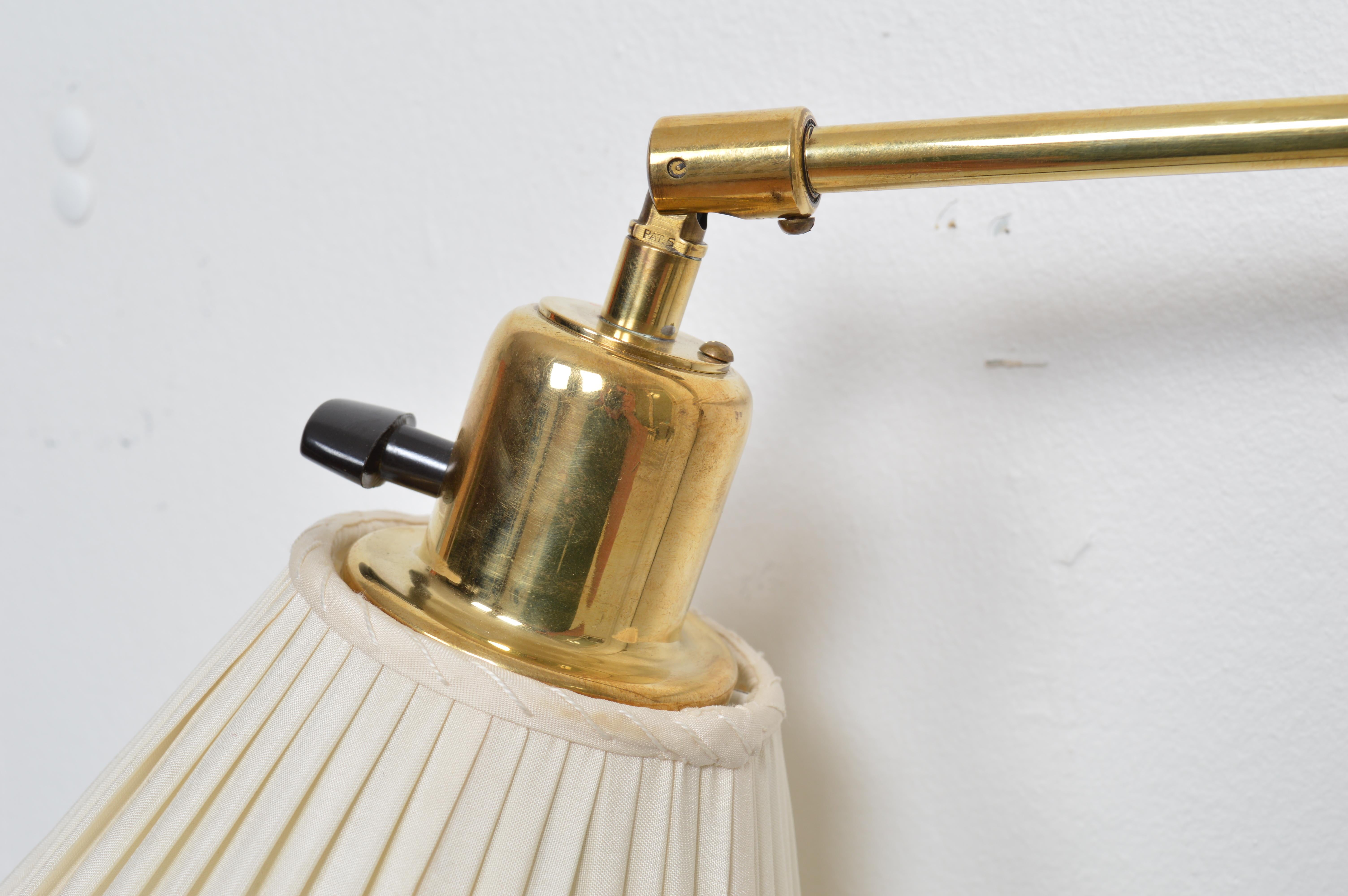Josef Frank, Adjustable Wall Light, Brass & Fabric, Svenskt Tenn, Sweden, 1950s 1