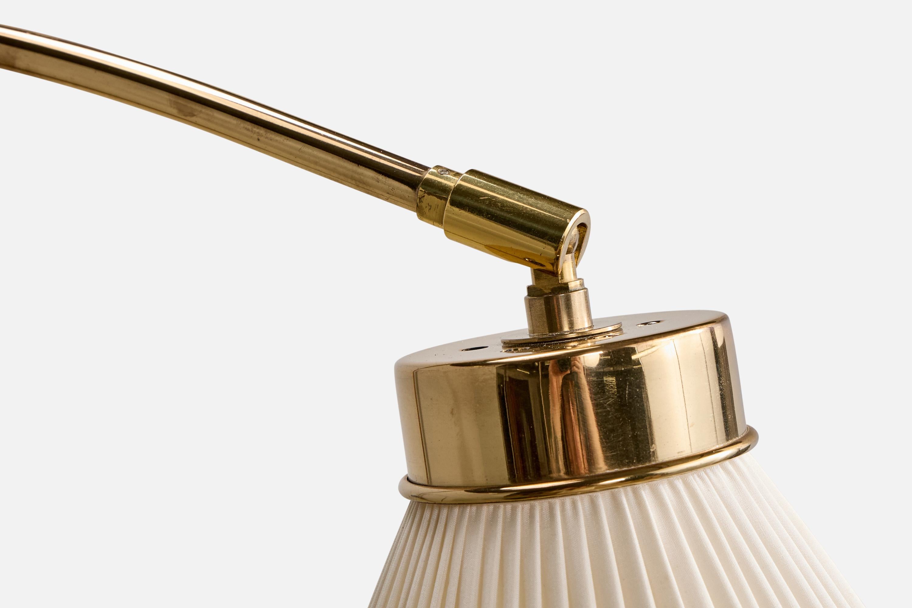 Josef Frank, Adjustable Wall Lights, Brass, Fabric, Sweden, 1990s en vente 4