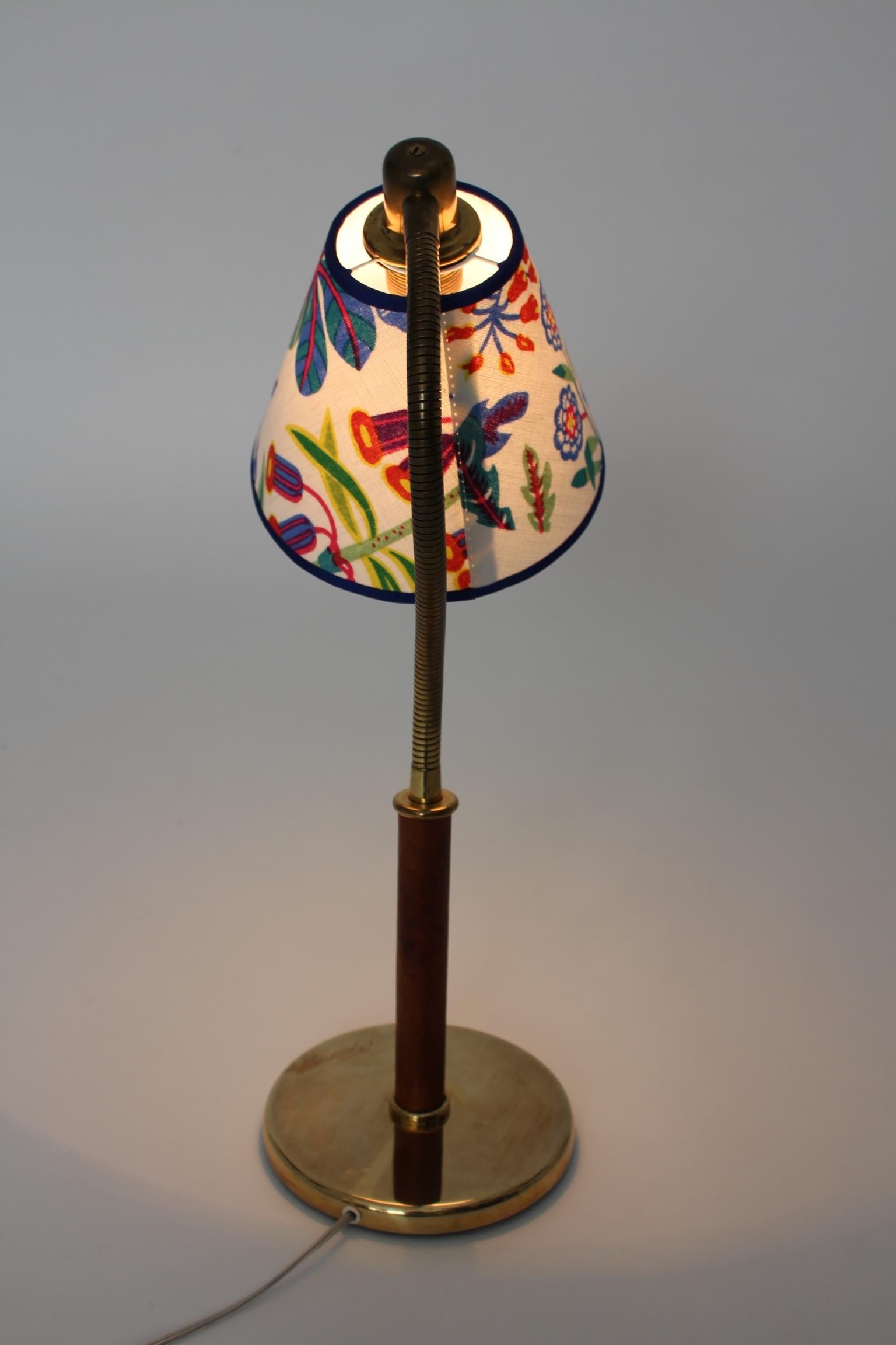 Josef Frank Art Deco Vintage Brass Table Lamp for J. T. Kalmar Vienna circa 1934 For Sale 4