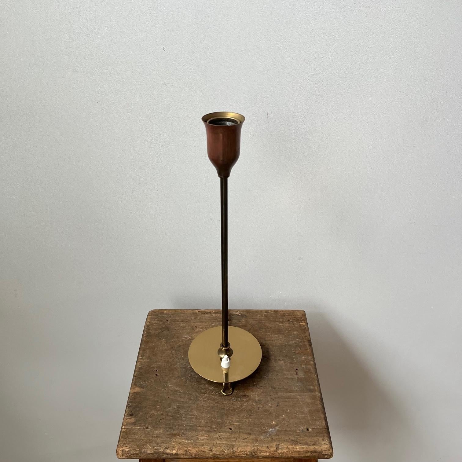 Josef Frank Brass Mid-Century Table Lamp Model 2552 For Sale 7