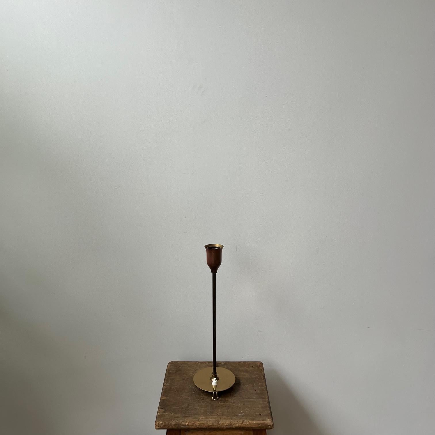 Josef Frank Brass Mid-Century Table Lamp Model 2552 For Sale 8