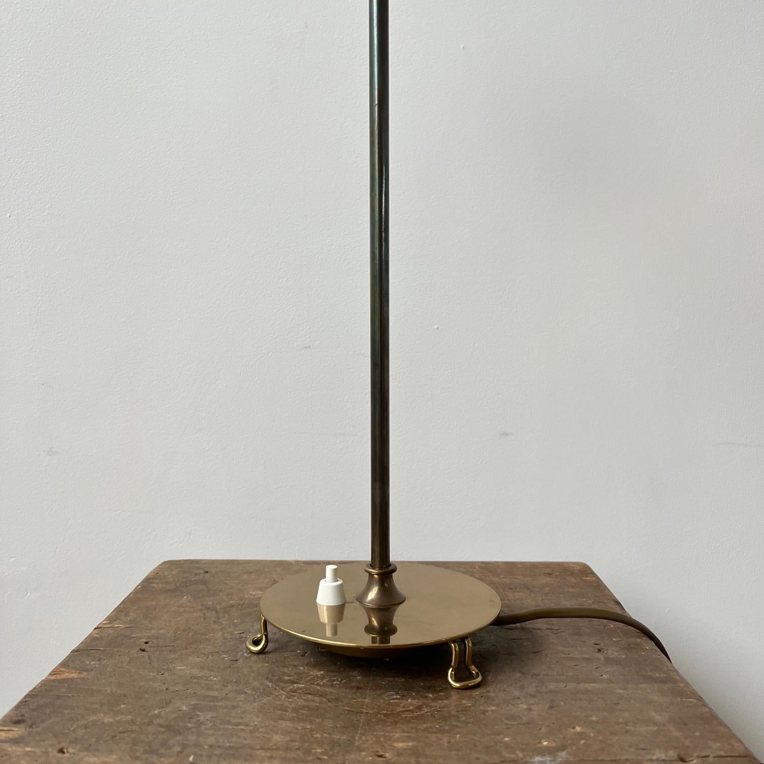 Josef Frank Brass Mid-Century Table Lamp Model 2552 For Sale 2