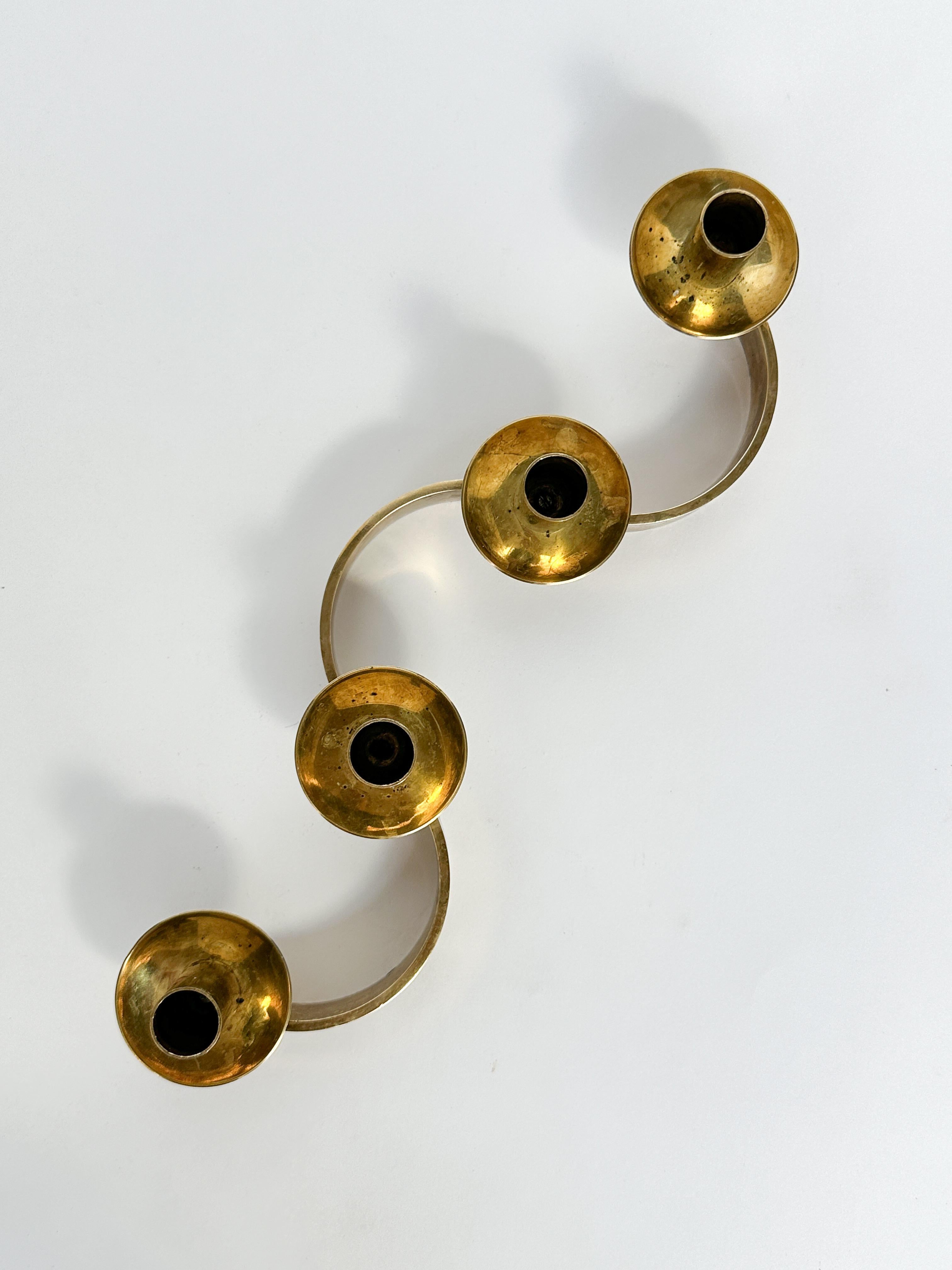 Josef Frank Candelabro Latón Lazo Slingan Svenskt Tenn Años 50 Hecho a mano en venta