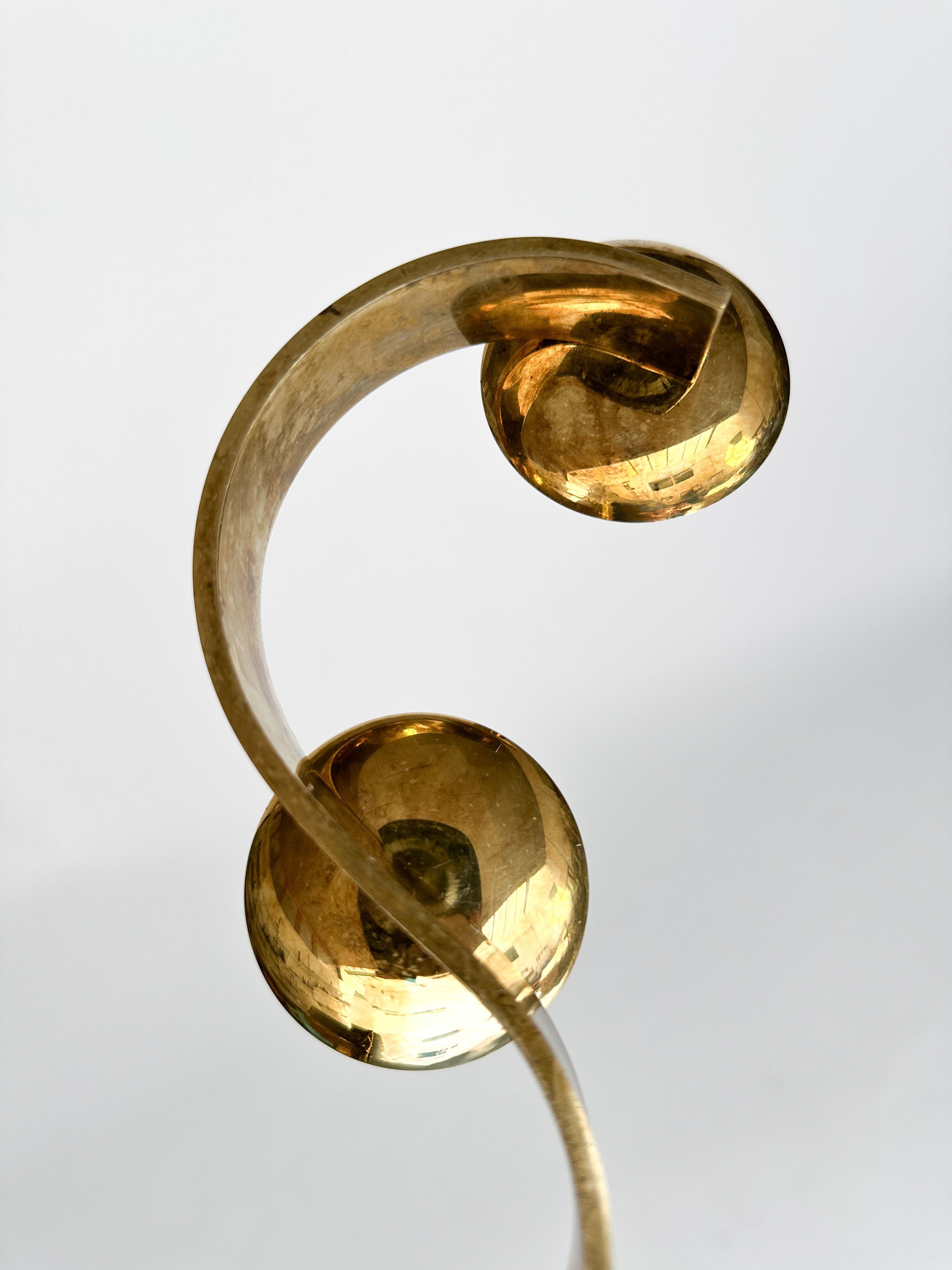 Josef Frank Candelabro Latón Lazo Slingan Svenskt Tenn Años 50 en venta 2