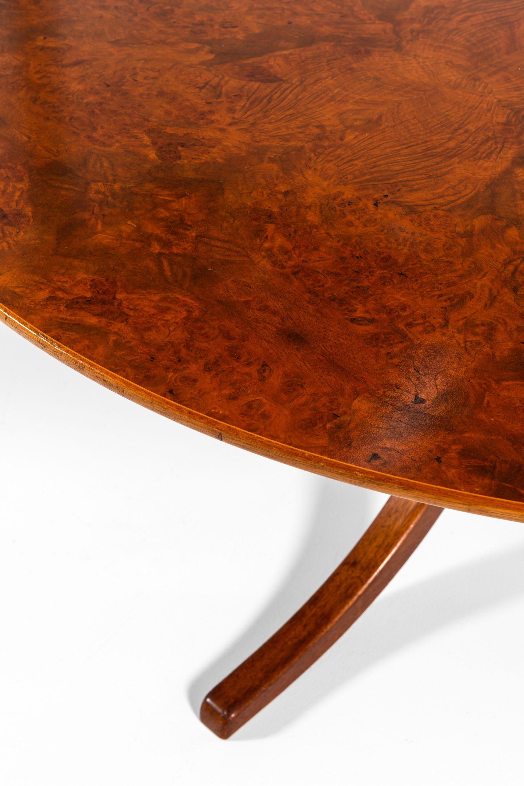 Acajou Table de salle à manger Josef Frank Modèle 1020 Produit par Svenskt tenn en Suède en vente
