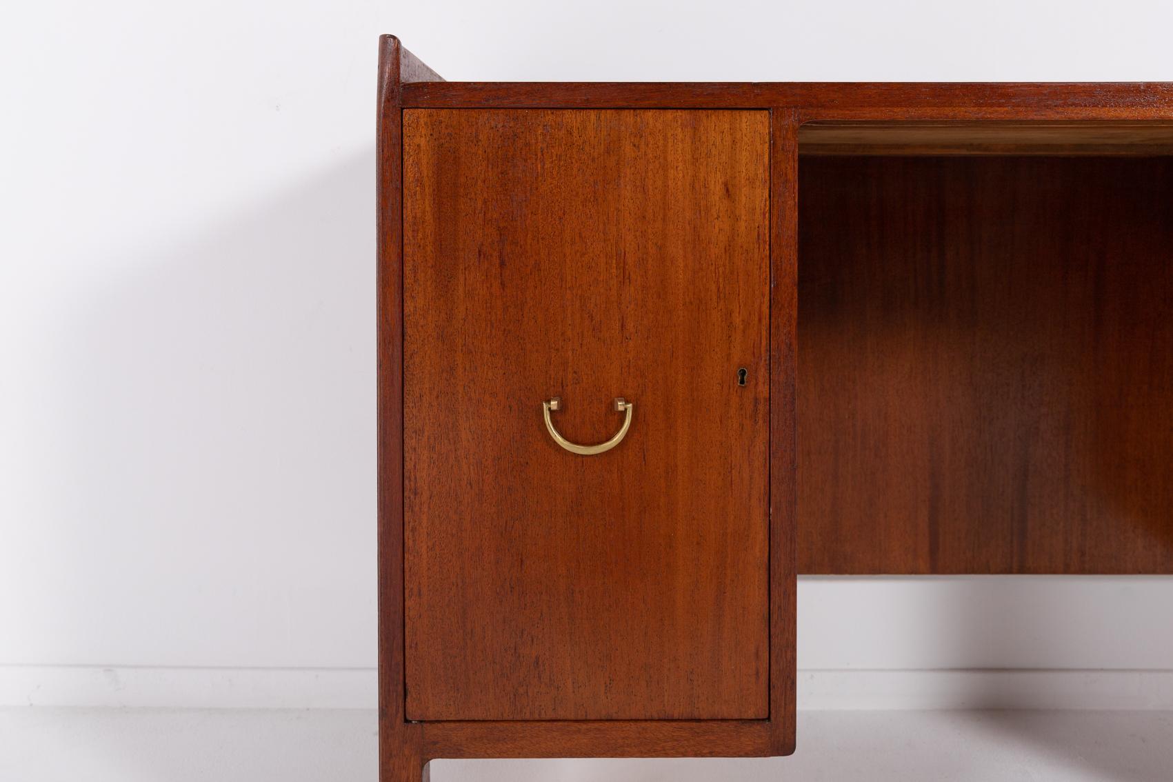 Mid-20th Century Josef Frank Dressing table For Sale