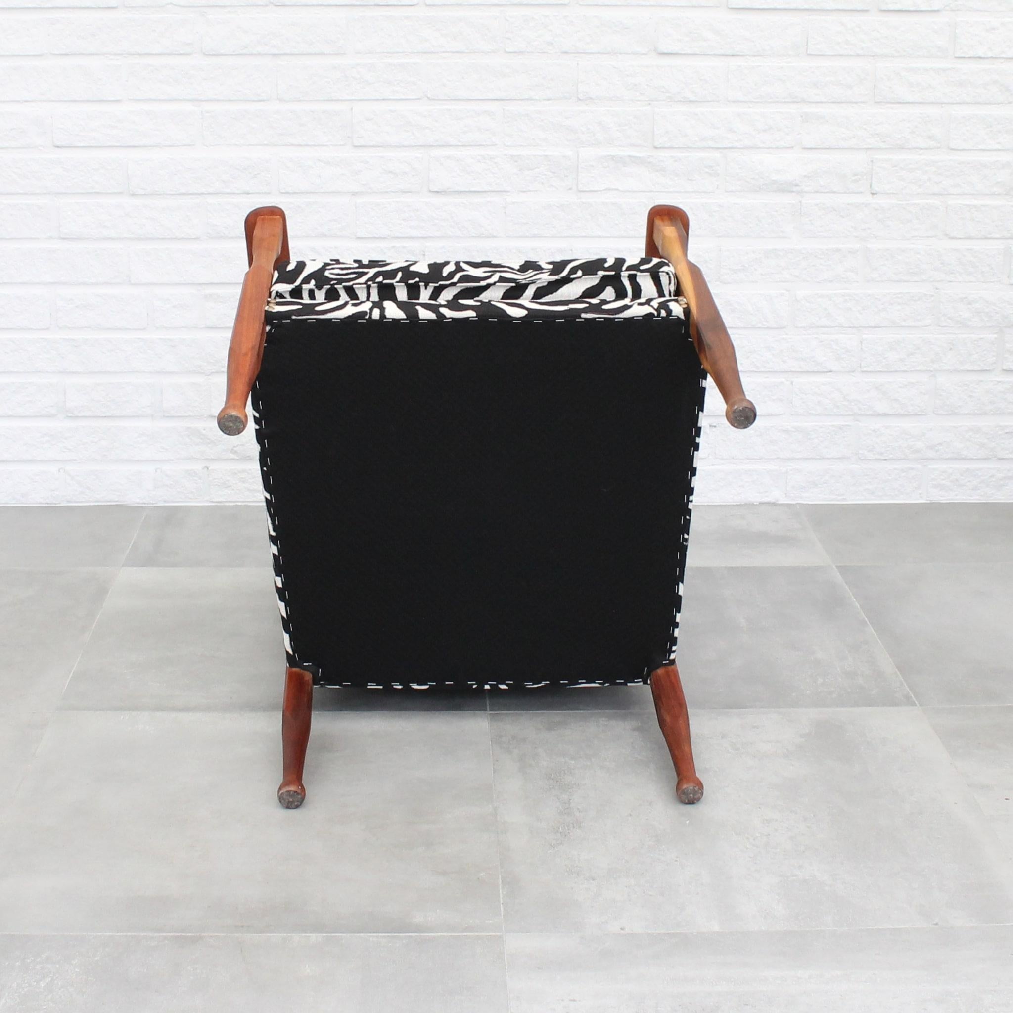 Josef Frank easy chair 891 for Firma Svenskt Tenn, Sweden For Sale 2