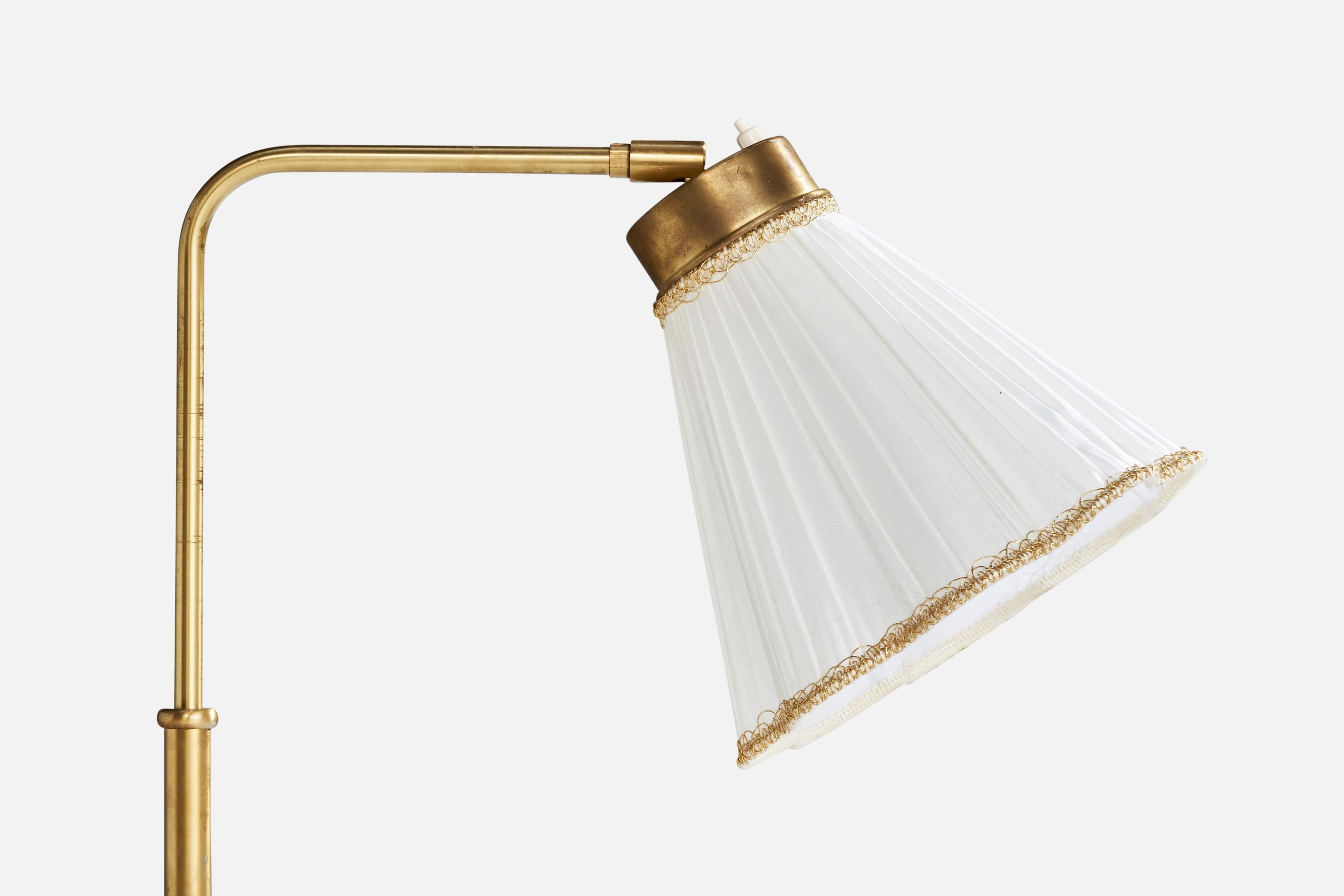 Scandinave moderne Josef Frank, lampadaire, laiton, tissu, Suède, années 1950 en vente