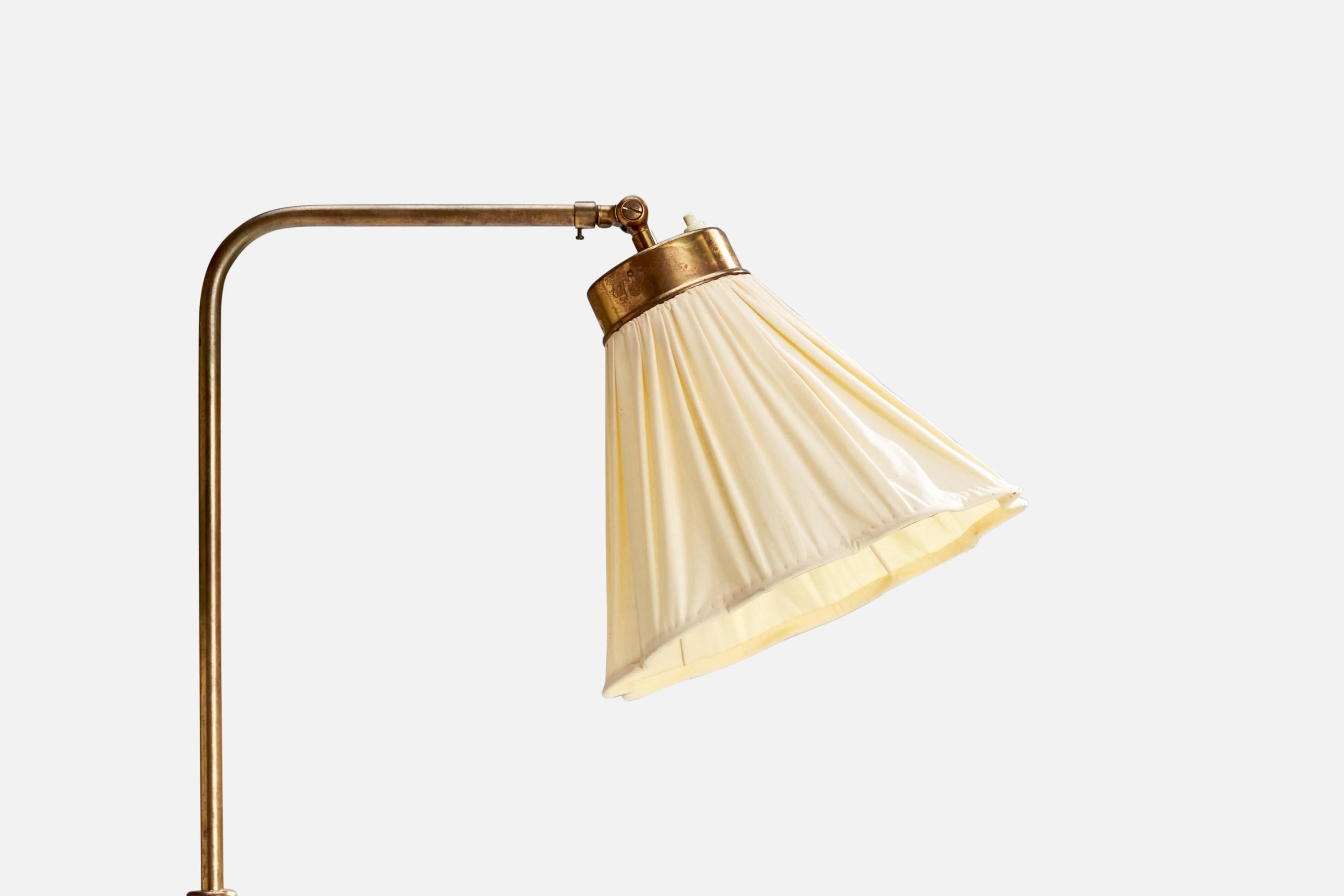 Scandinave moderne Josef Frank, lampadaire, laiton, métal, tissu, Suède, années 1950 en vente