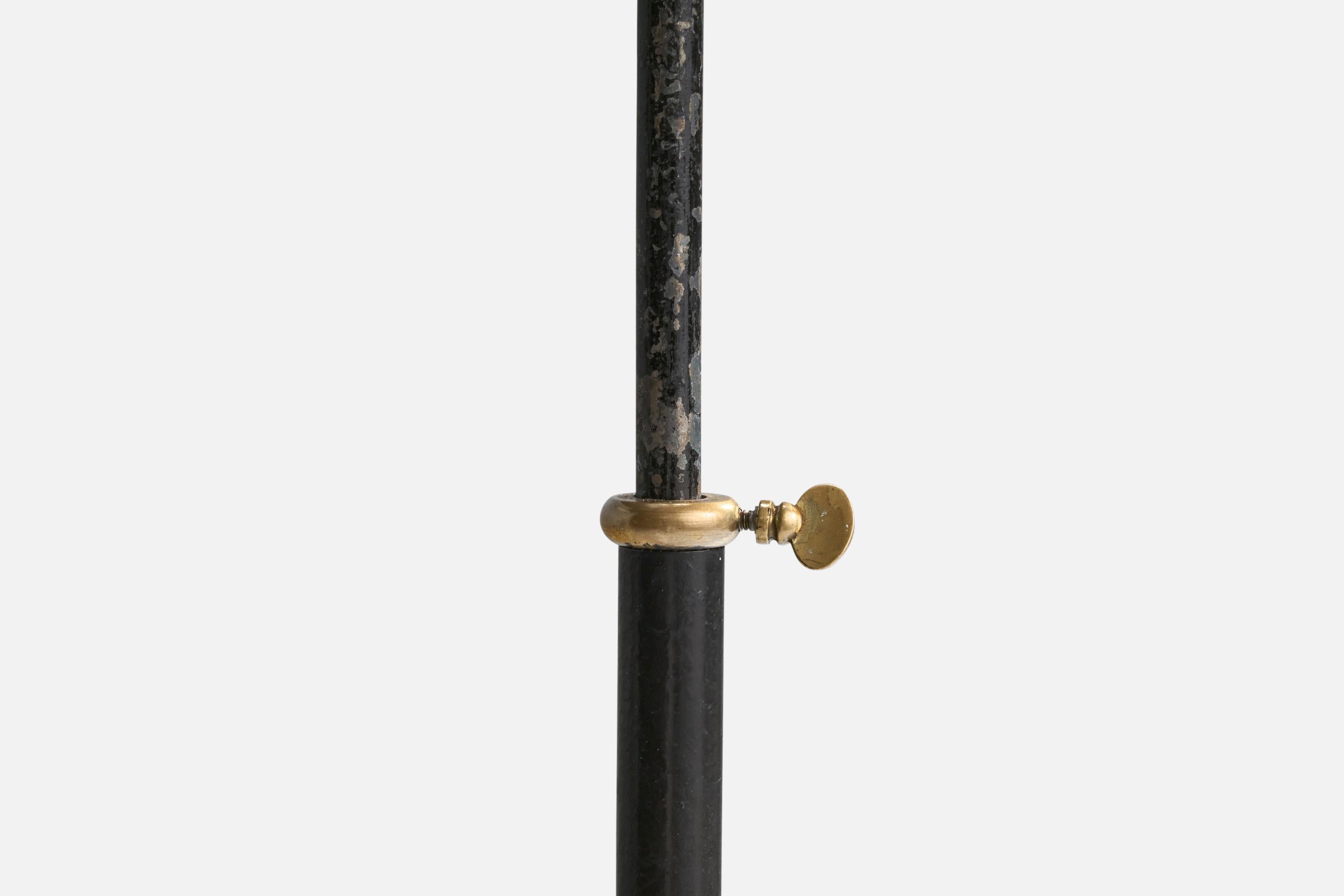 Métal Josef Frank, lampadaire, laiton, métal, tissu, Suède, années 1950 en vente