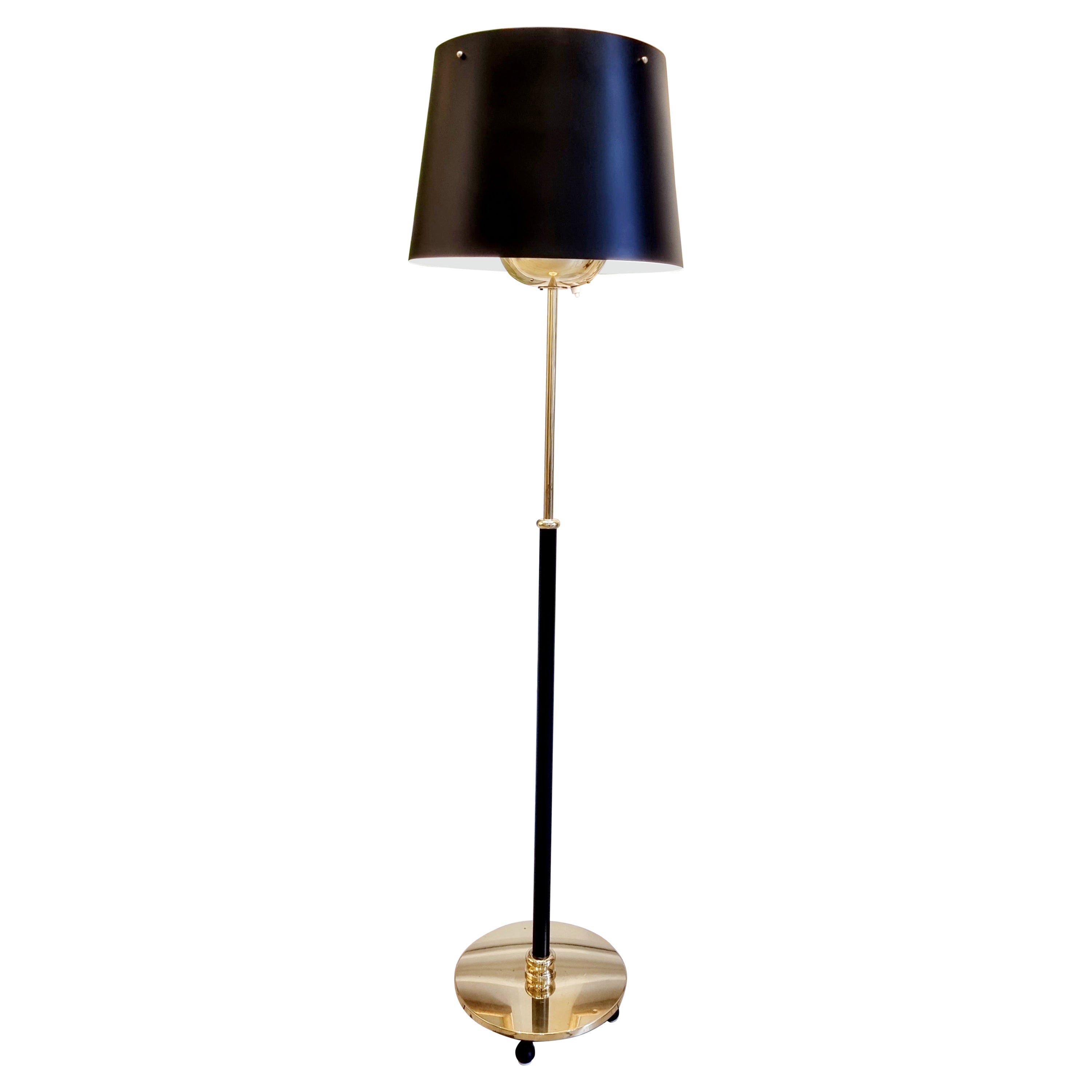 Josef Frank, Floor lamp model 2564, for Svenskt Tenn, Sweden, 1950s. Nice patina
