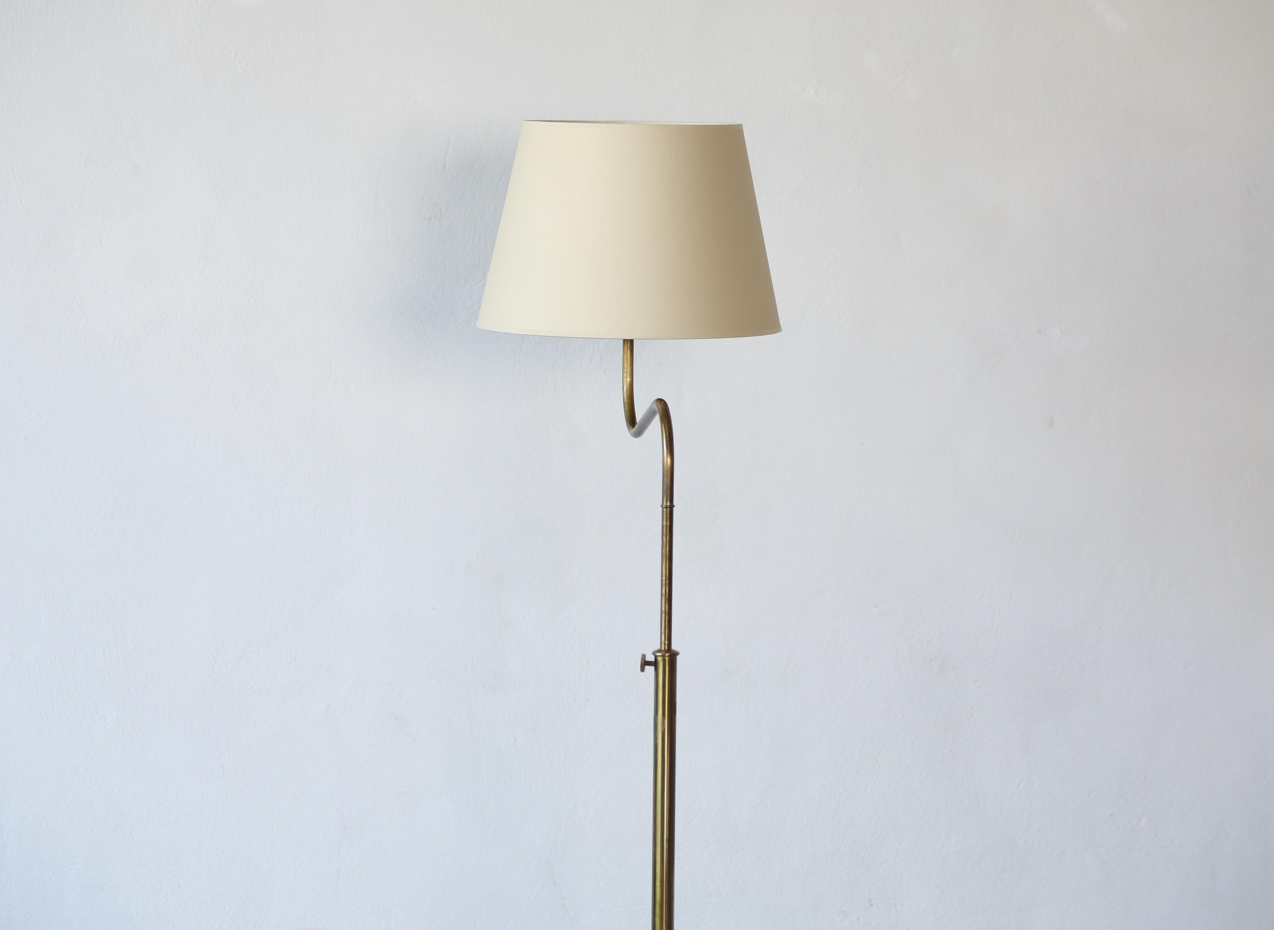 Josef Frank Floor Lamp Model No. 2568, Sweden, 1950s For Sale 4