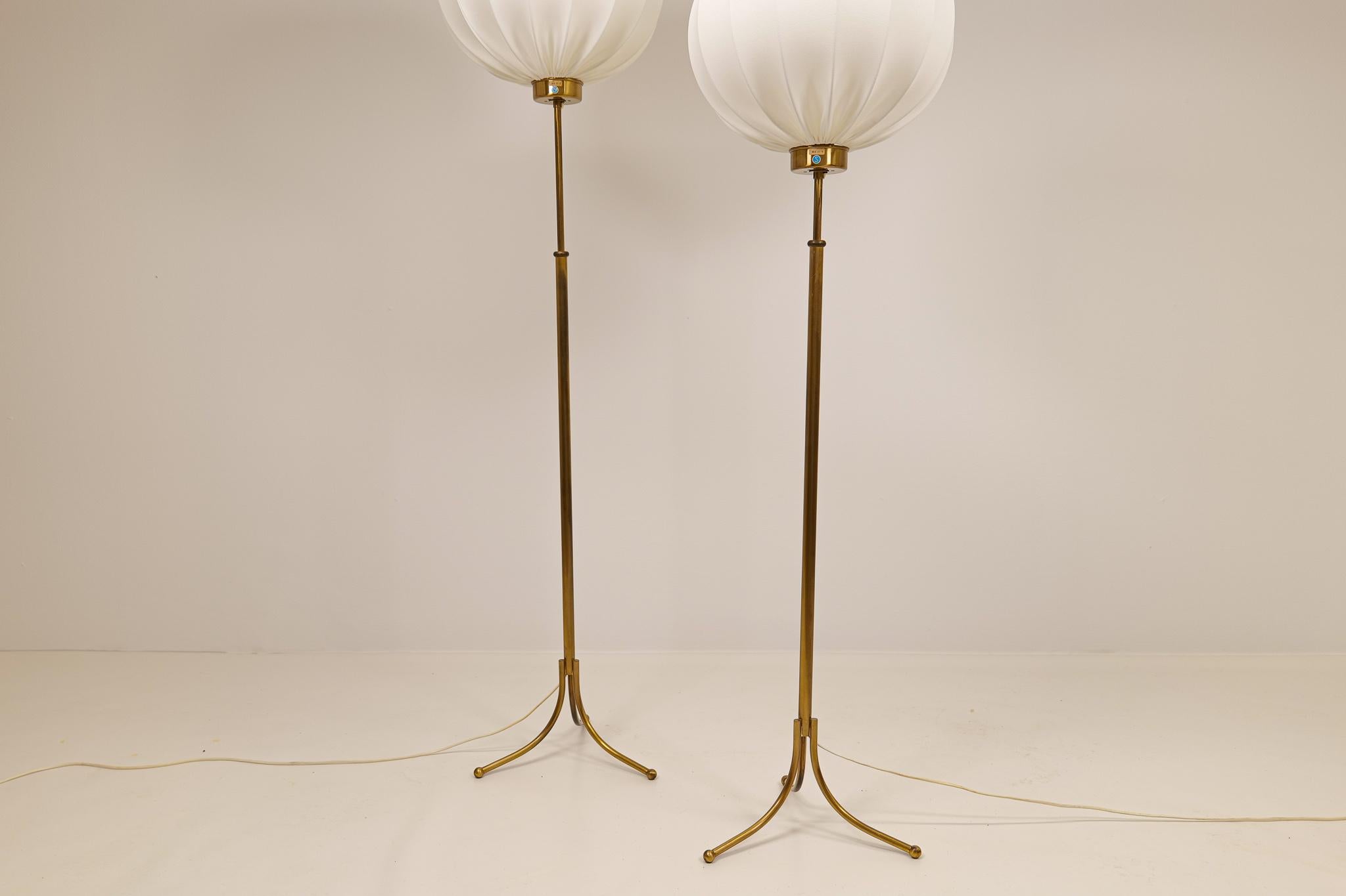 Josef Frank Floor Lamps Model G2326 Produced by Svenskt Tenn Sweden In Good Condition In Hillringsberg, SE