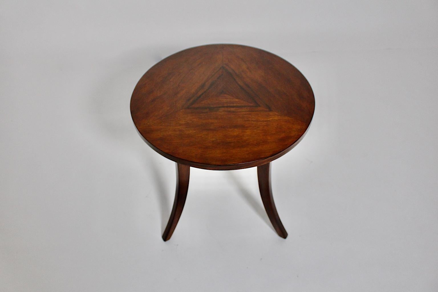 Josef Frank for Haus and Garten Art Deco Vintage Walnut Side Table, 1925, Vienna 1