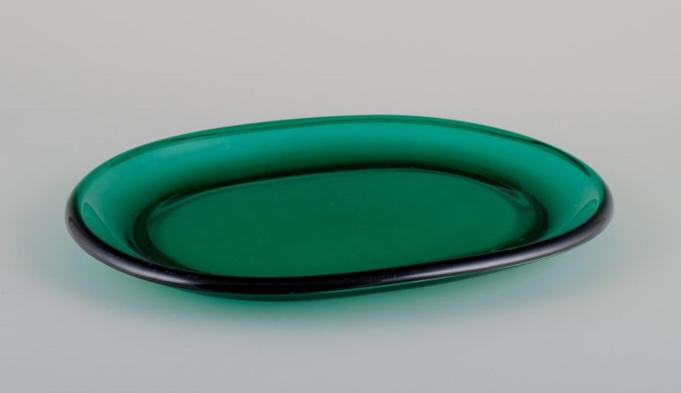 Josef Frank para Svenskt Tenn.  Plato de cuatro langostas en vidrio artístico verde. Sueco