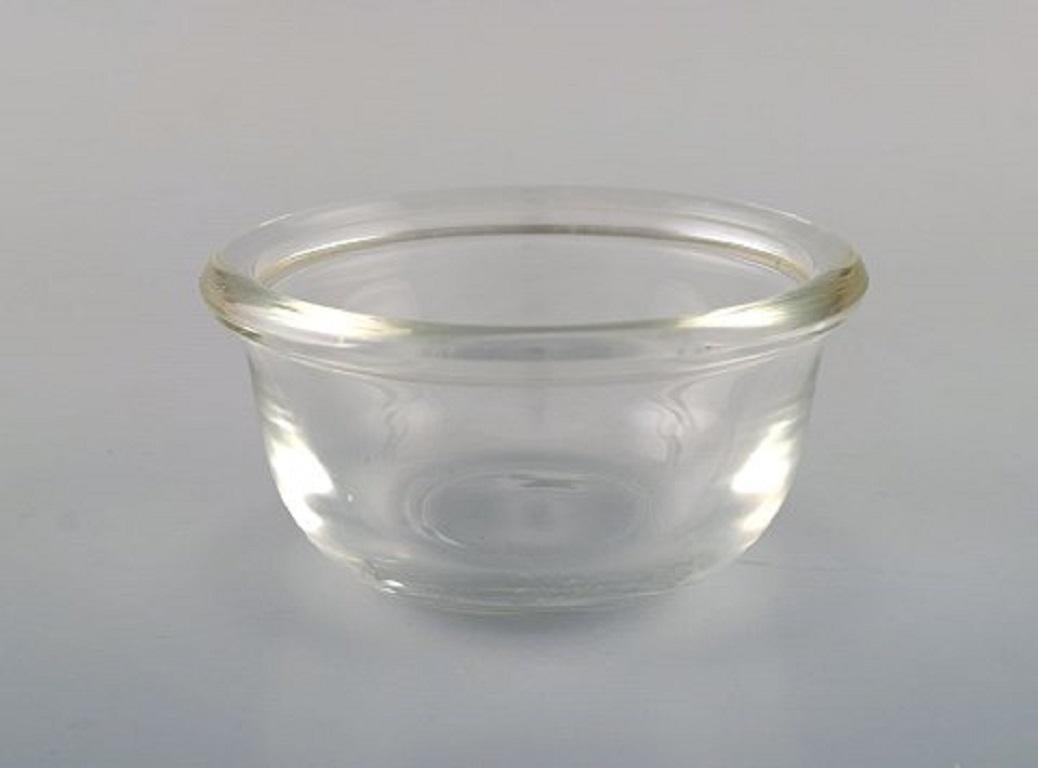 Josef Frank for Svenskt Tenn, Reijmyre / Gullaskruf. Twelve seafood bowls or rinse bowls in clear art glass, 1970s.
Measures: 11 x 5.5 cm.
In very good condition.