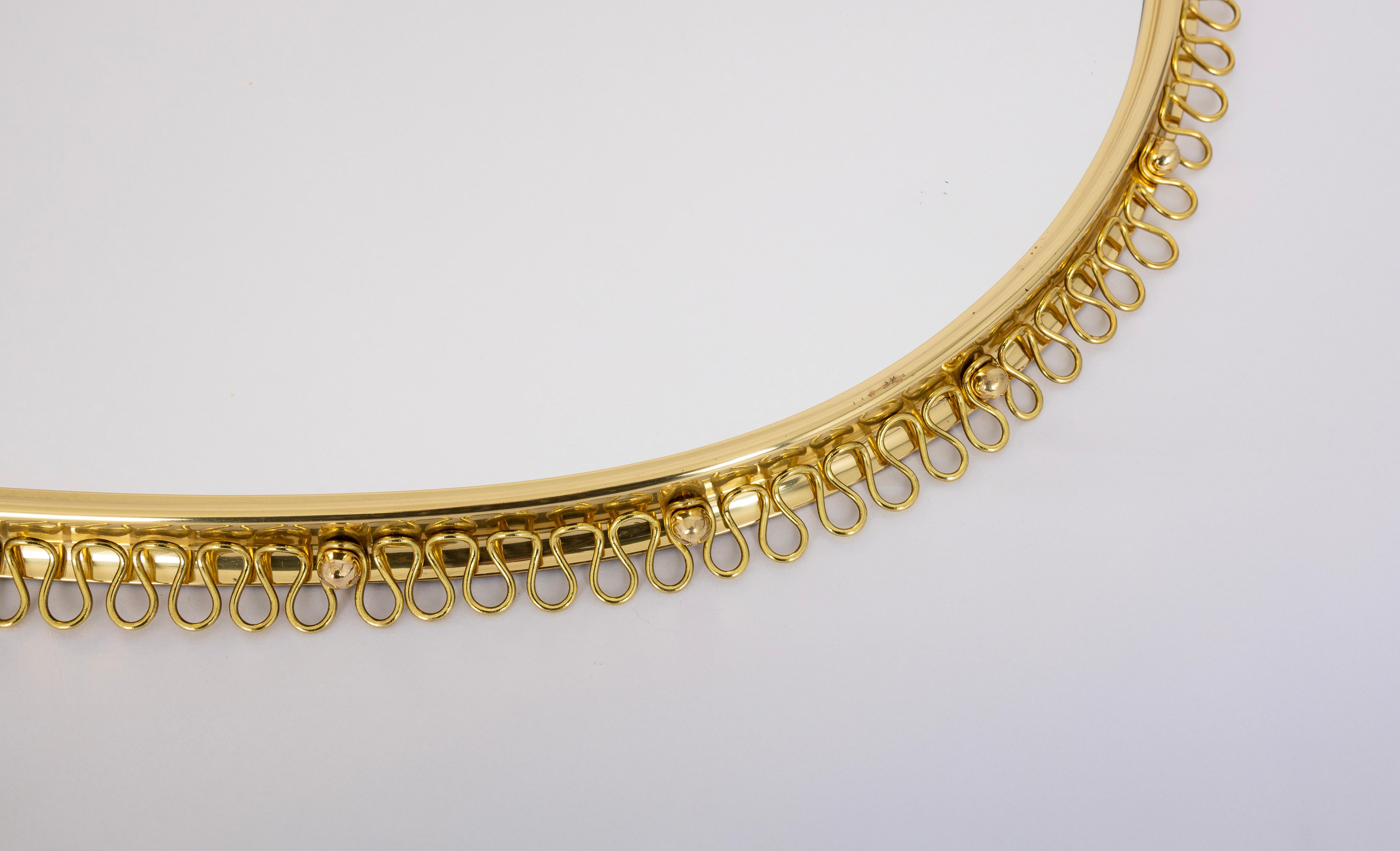 Josef Frank Mid-Century-Wandspiegel aus Messing mit Schleife und Haken für Svenskt Tenn, 1960er Jahre im Zustand „Gut“ im Angebot in Aachen, NRW