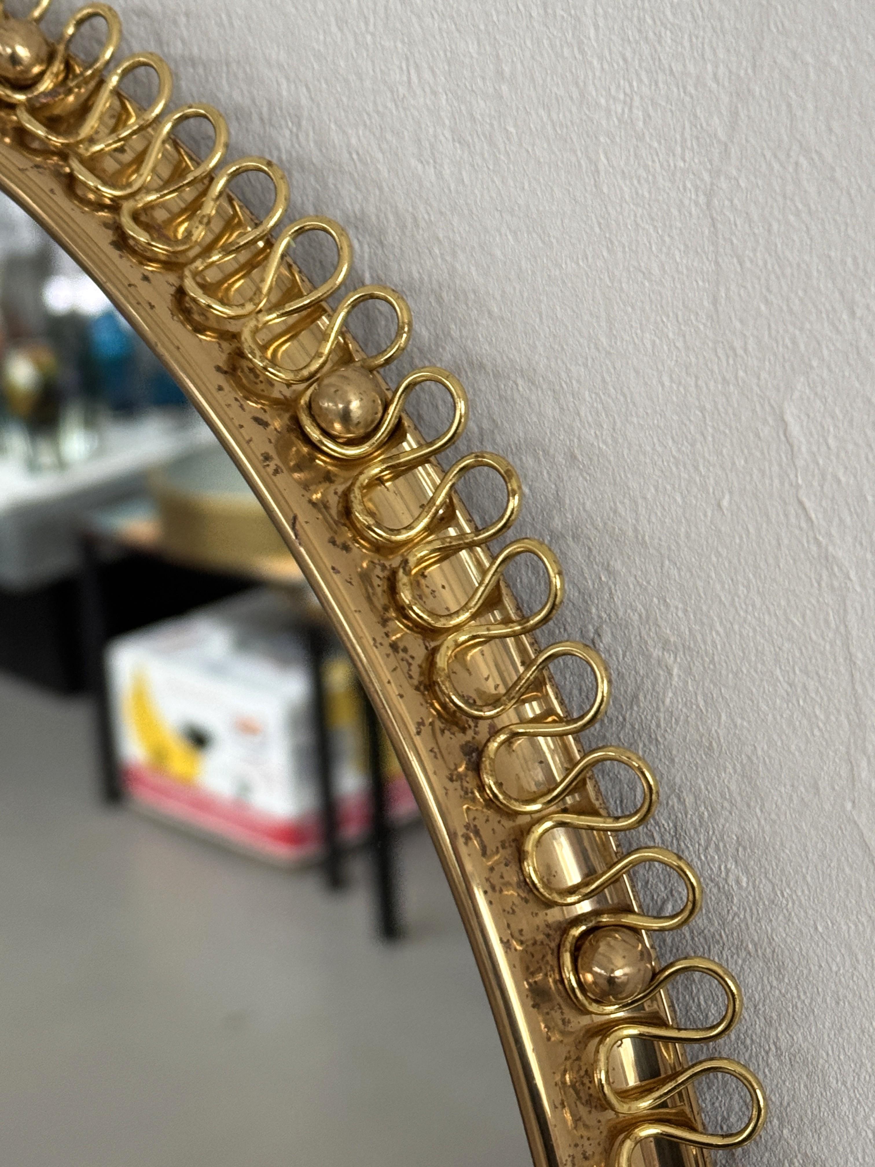 Josef Frank, grande specchio da parete di metà secolo in ottone per Svenskt Tenn, anni '60 in vendita 2