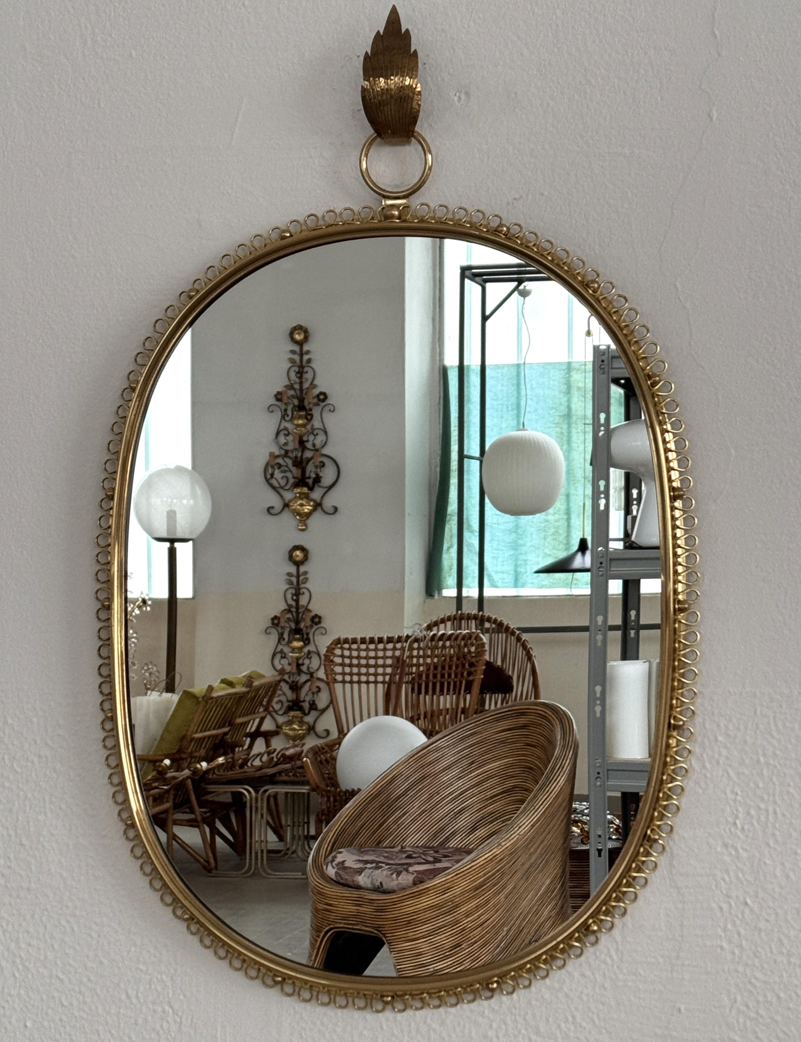 Josef Frank, grande specchio da parete di metà secolo in ottone per Svenskt Tenn, anni '60 In condizioni buone in vendita a Morazzone, Varese