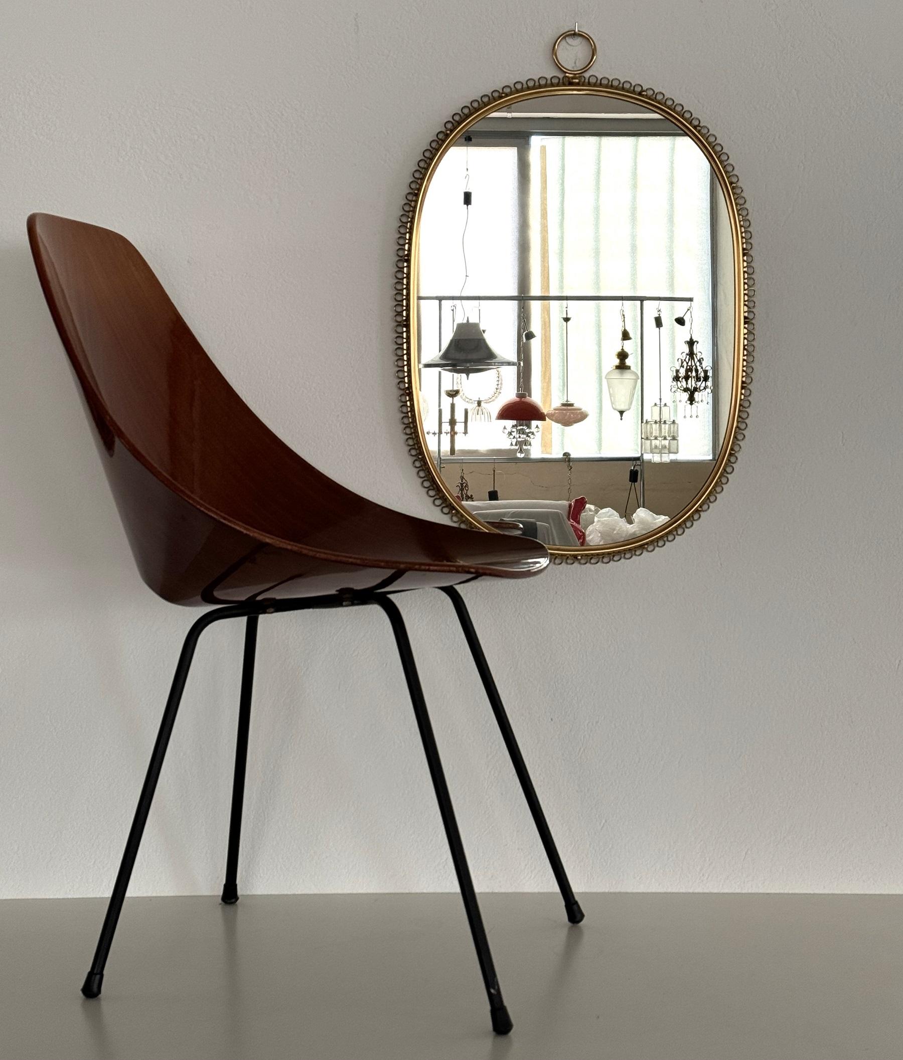 Specchio da parete a loop in ottone di Josef Frank, metà del secolo scorso, per Svenskt Tenn, 1960 in vendita 3
