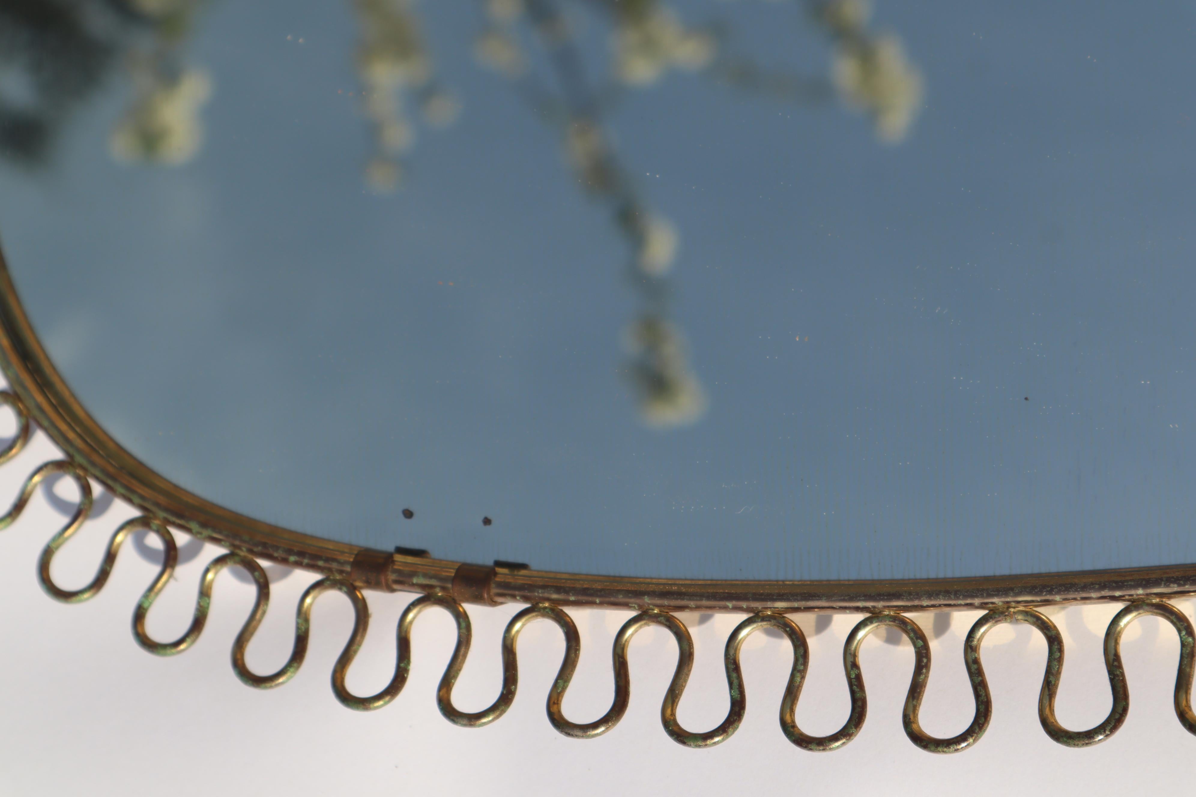 Josef Frank Mirror in Brass Produced by Svenskt Tenn in Sweden In Good Condition For Sale In Hannover, DE