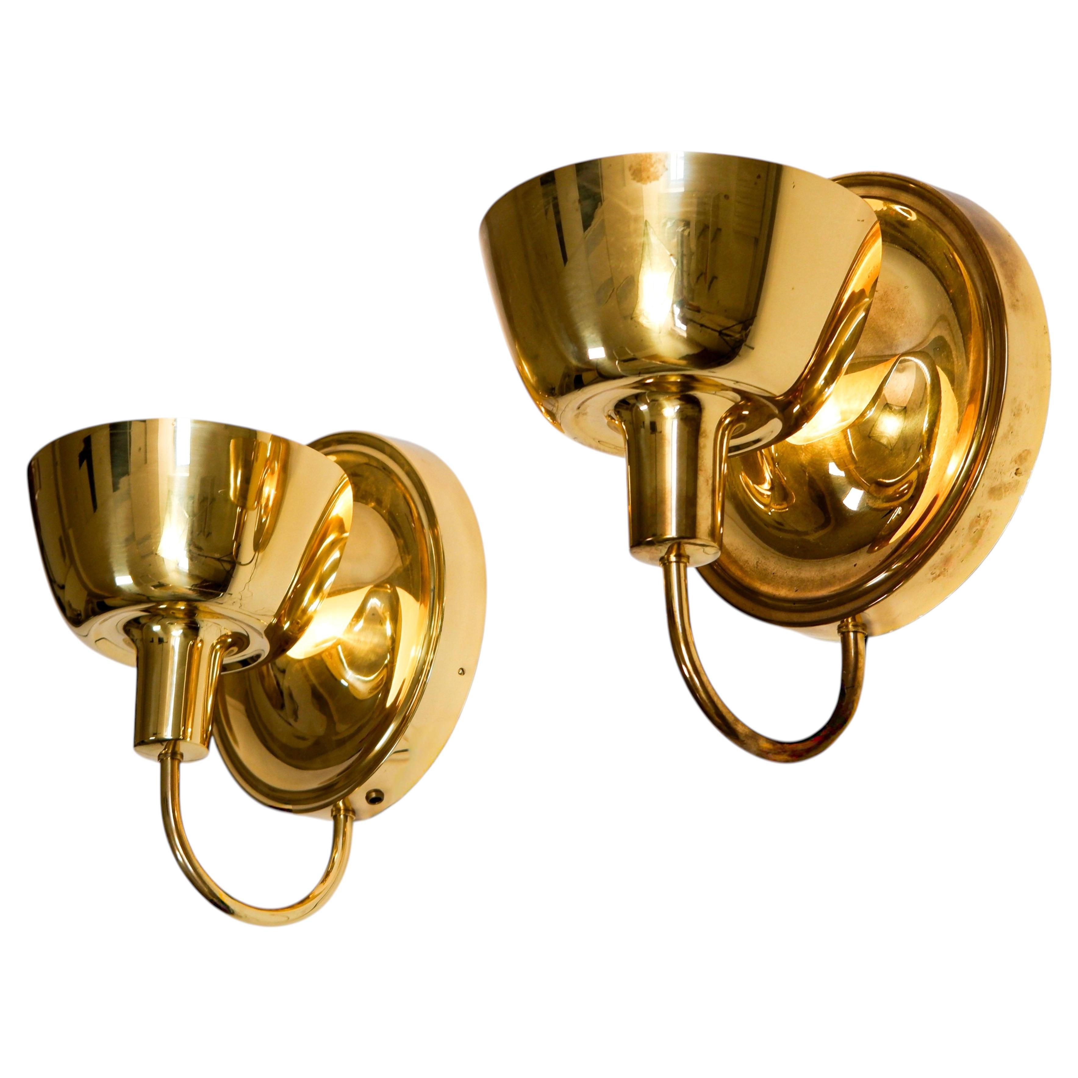 Josef Frank pair of wall lamps 2389 for Svenskt Tenn Sweden, 1950s.