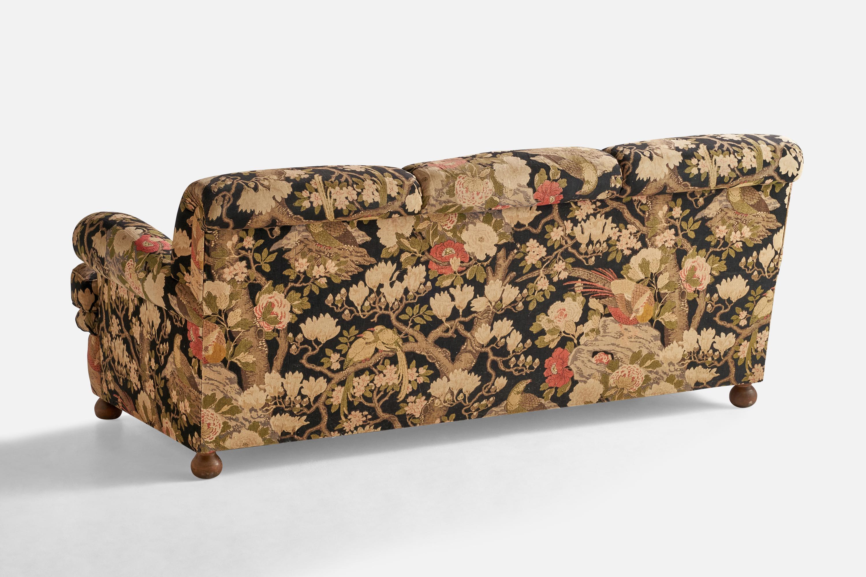 Mid-20th Century Josef Frank, Sofa, Fabric, Mahogany, Sweden, 1940s For Sale