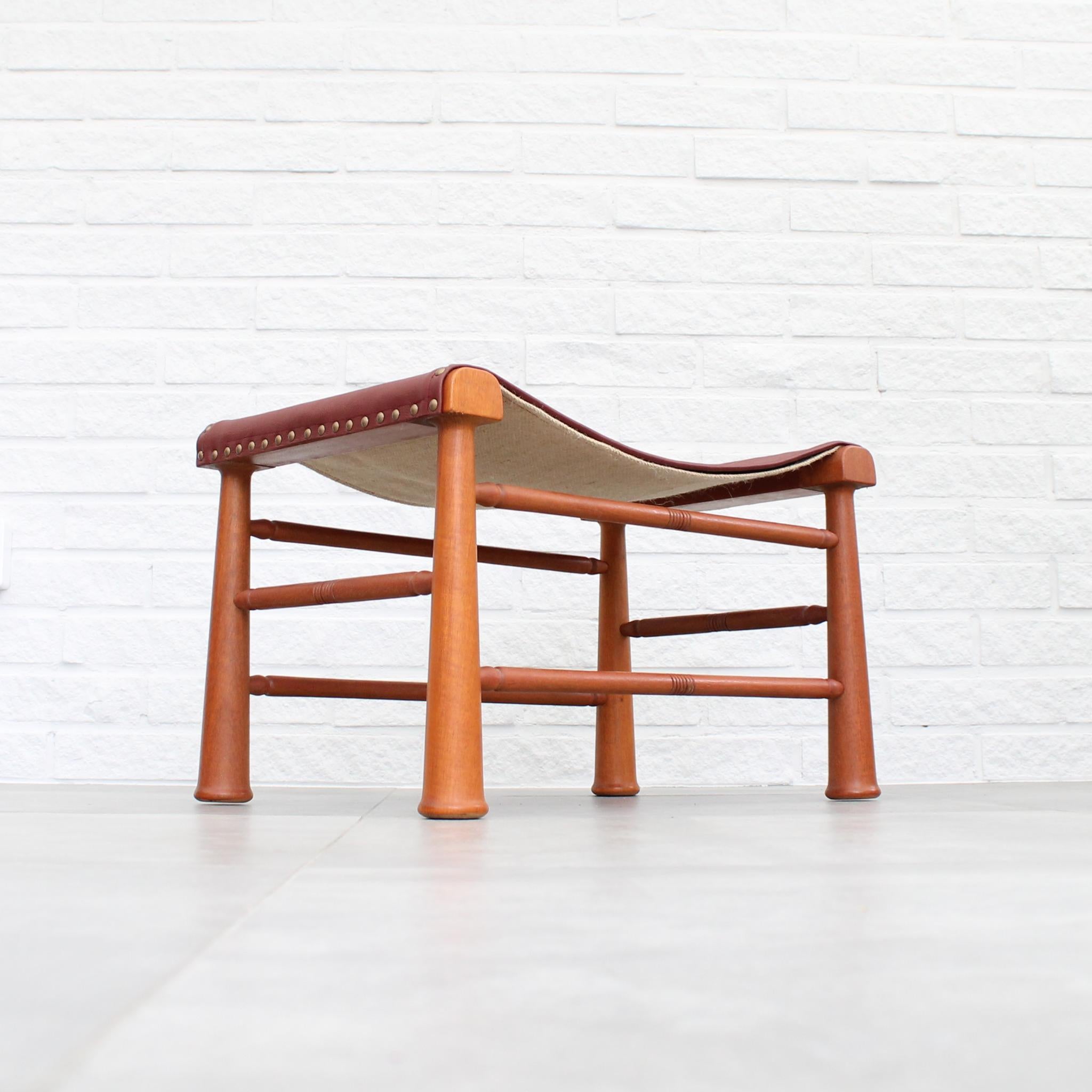 Swedish Josef Frank stool model 972 by Firma Svenskt Tenn, Sweden For Sale