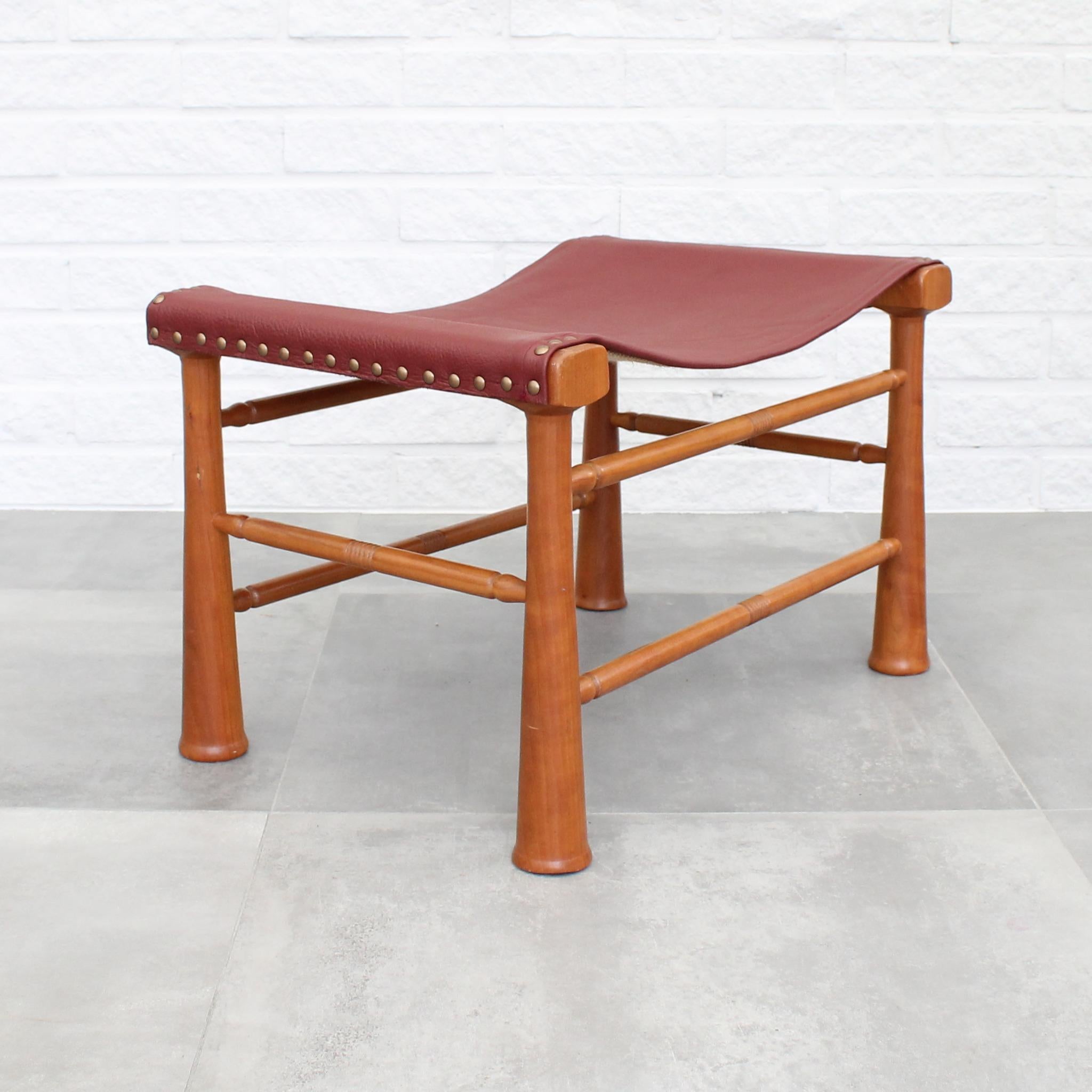 Swedish Josef Frank stool model 972 by Firma Svenskt Tenn, Sweden For Sale