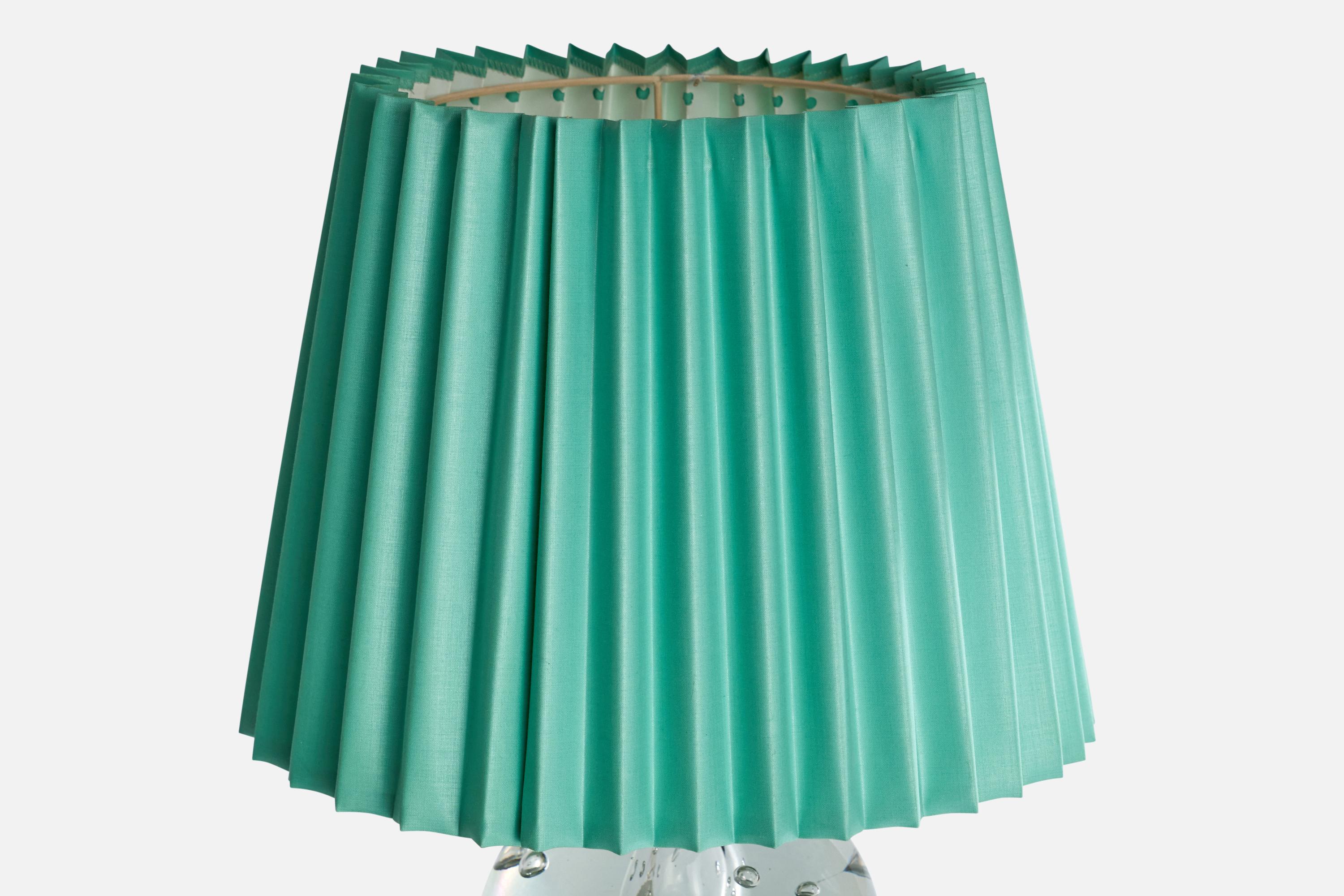 Suédois Josef Frank, lampe de table, laiton, verre, papier, Suède, années 1950 en vente