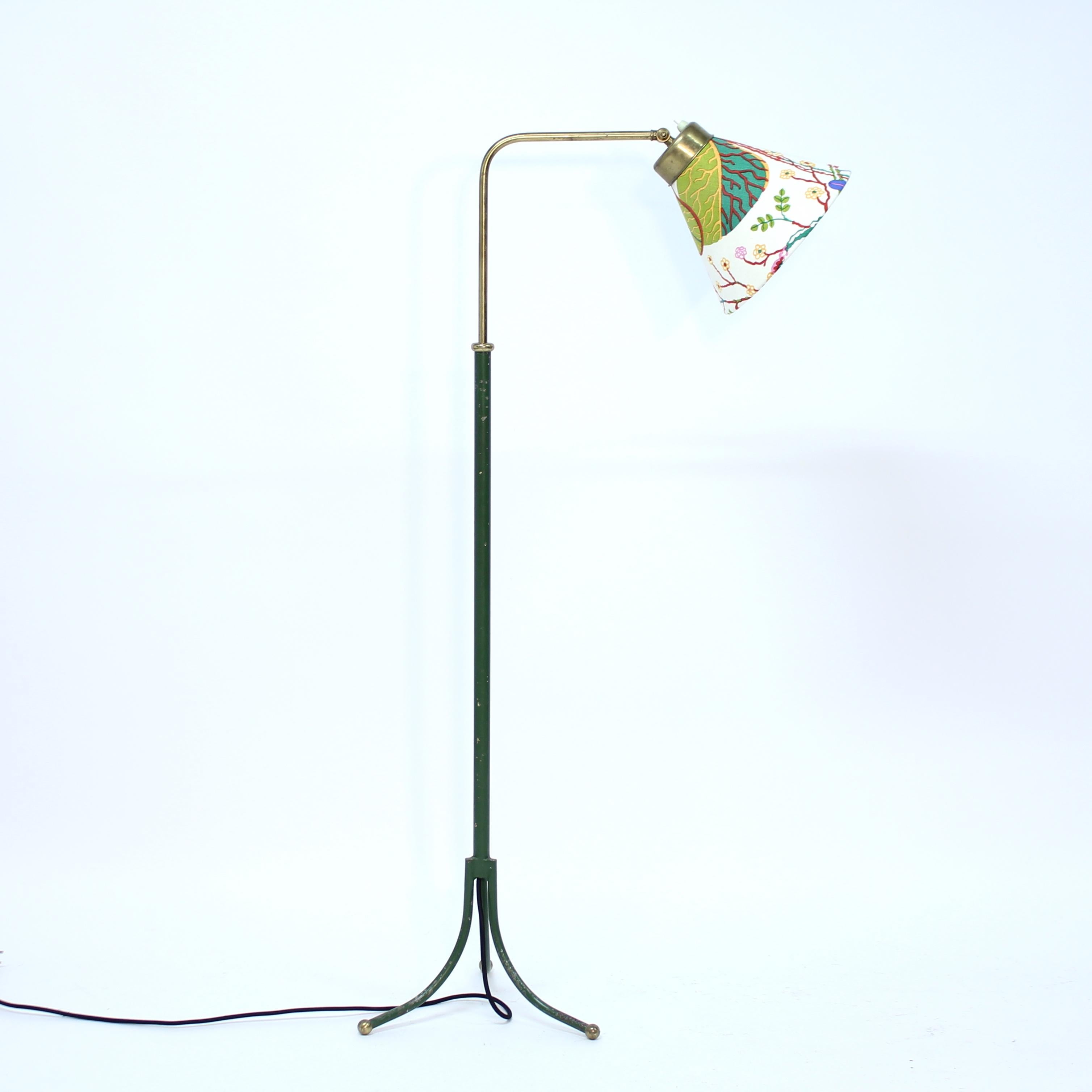 Josef Frank, sehr frühes Beispiel der Stehleuchte Modell 1842 für Svenskt Tenn, 1932 (Messing) im Angebot