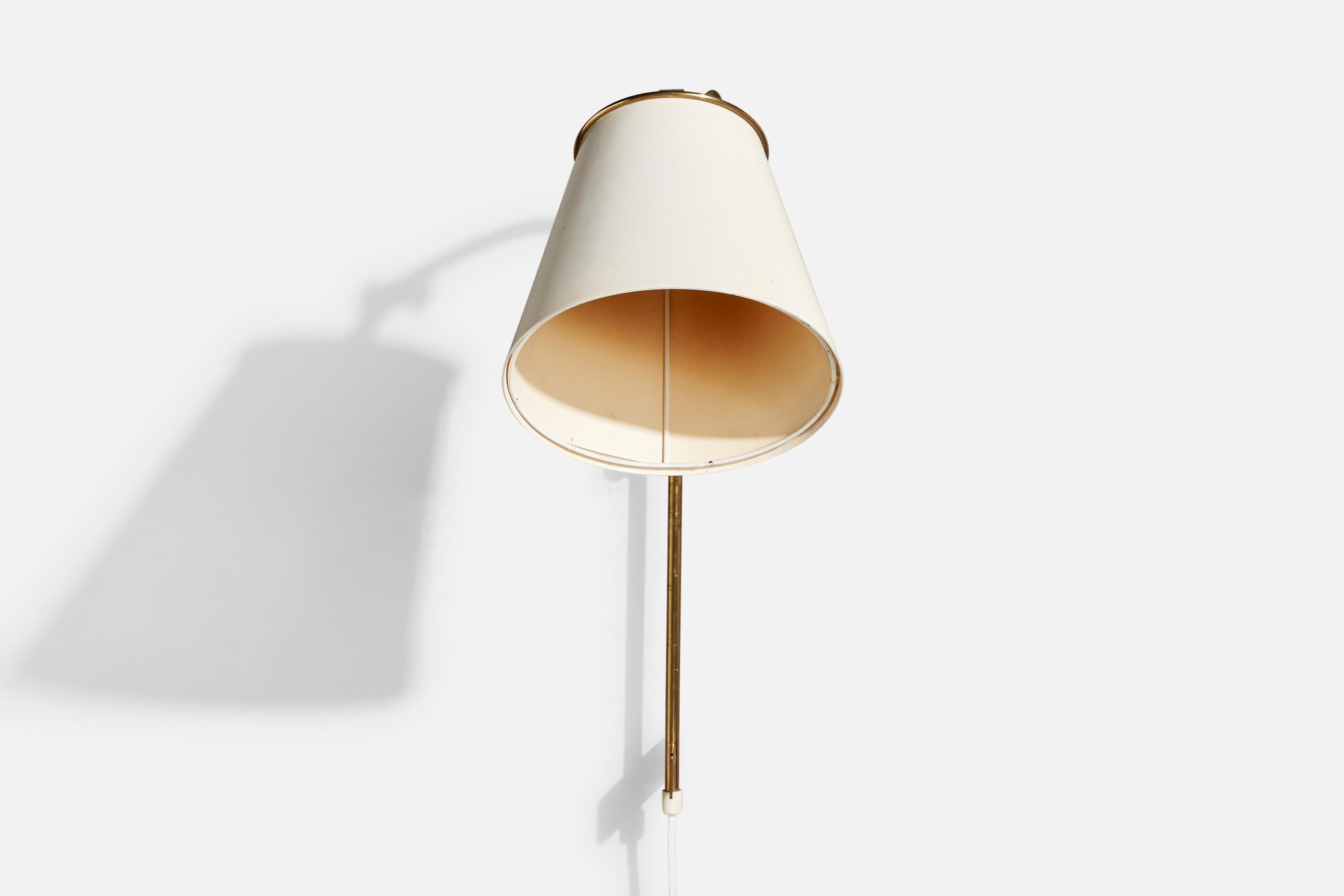 Scandinave moderne Josef Frank, applique murale, laiton, papier, Suède, années 1950 en vente