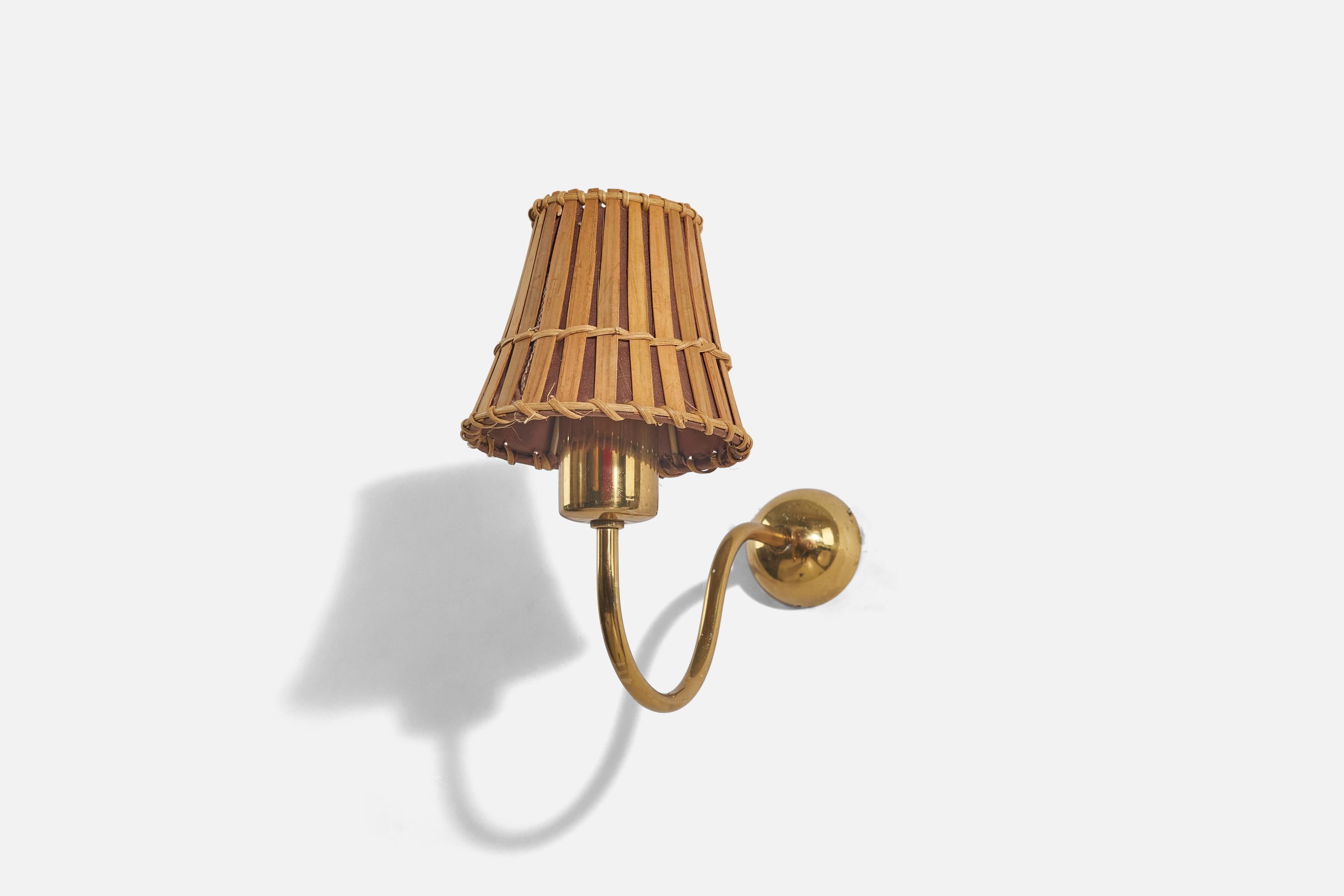 Josef Frank, Wall Light, Brass, Bamboo, Fabric, Sweden, 1950s In Good Condition In High Point, NC