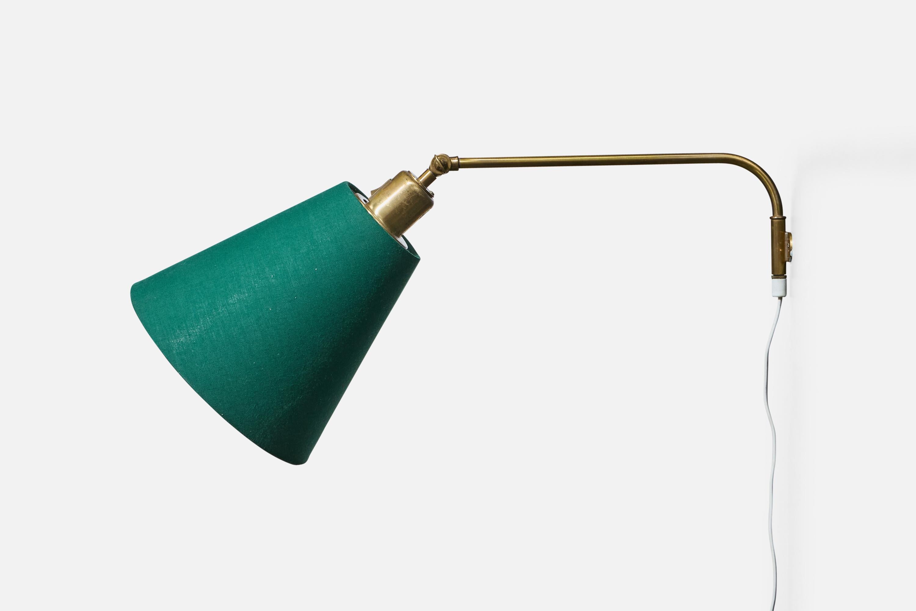 Josef Frank, Apliques, Latón, Tela, Suecia, años 1970 en Bueno estado para la venta en High Point, NC