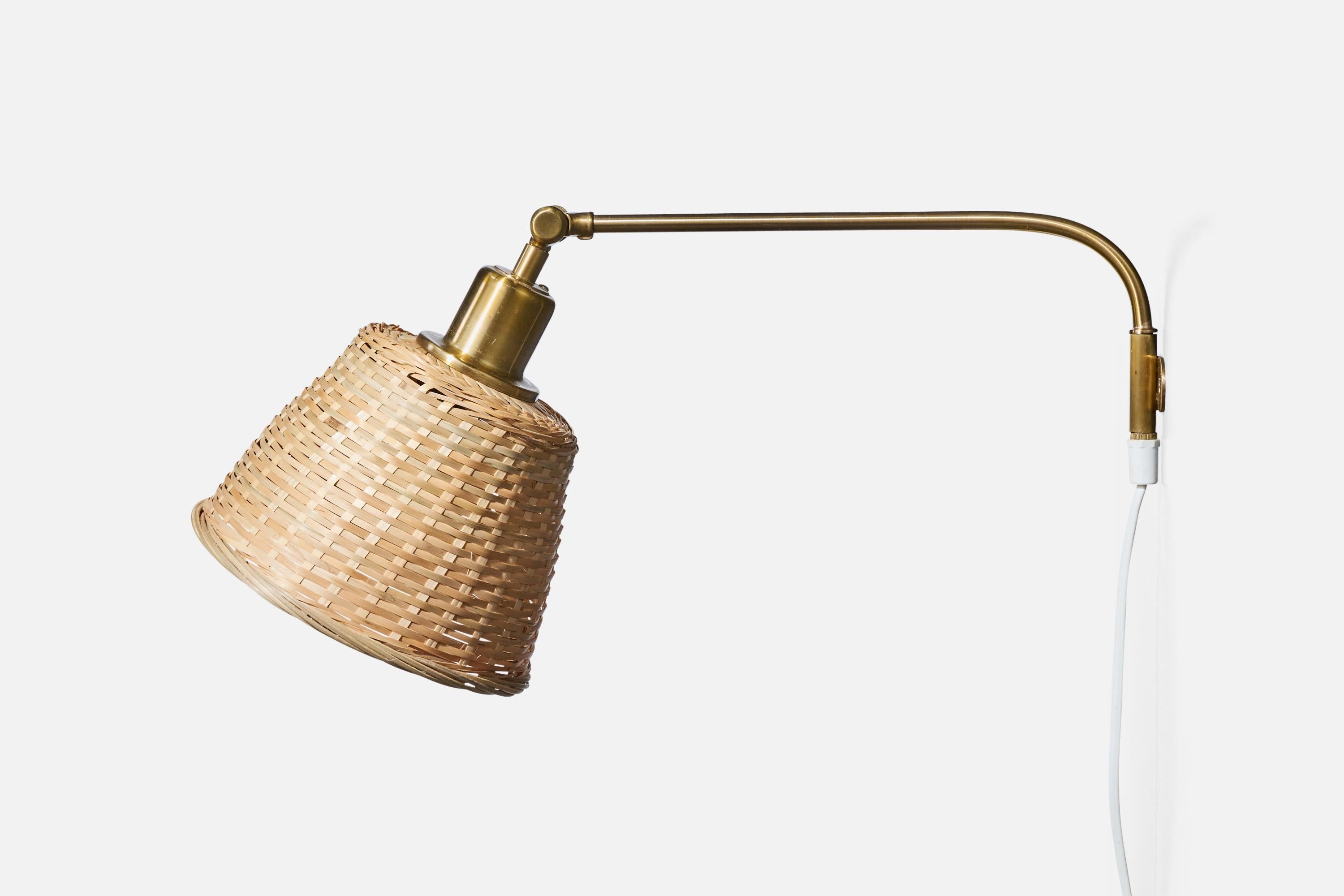 Josef Frank, Apliques, latón, ratán, Suecia, años 80 finales del siglo XX en venta