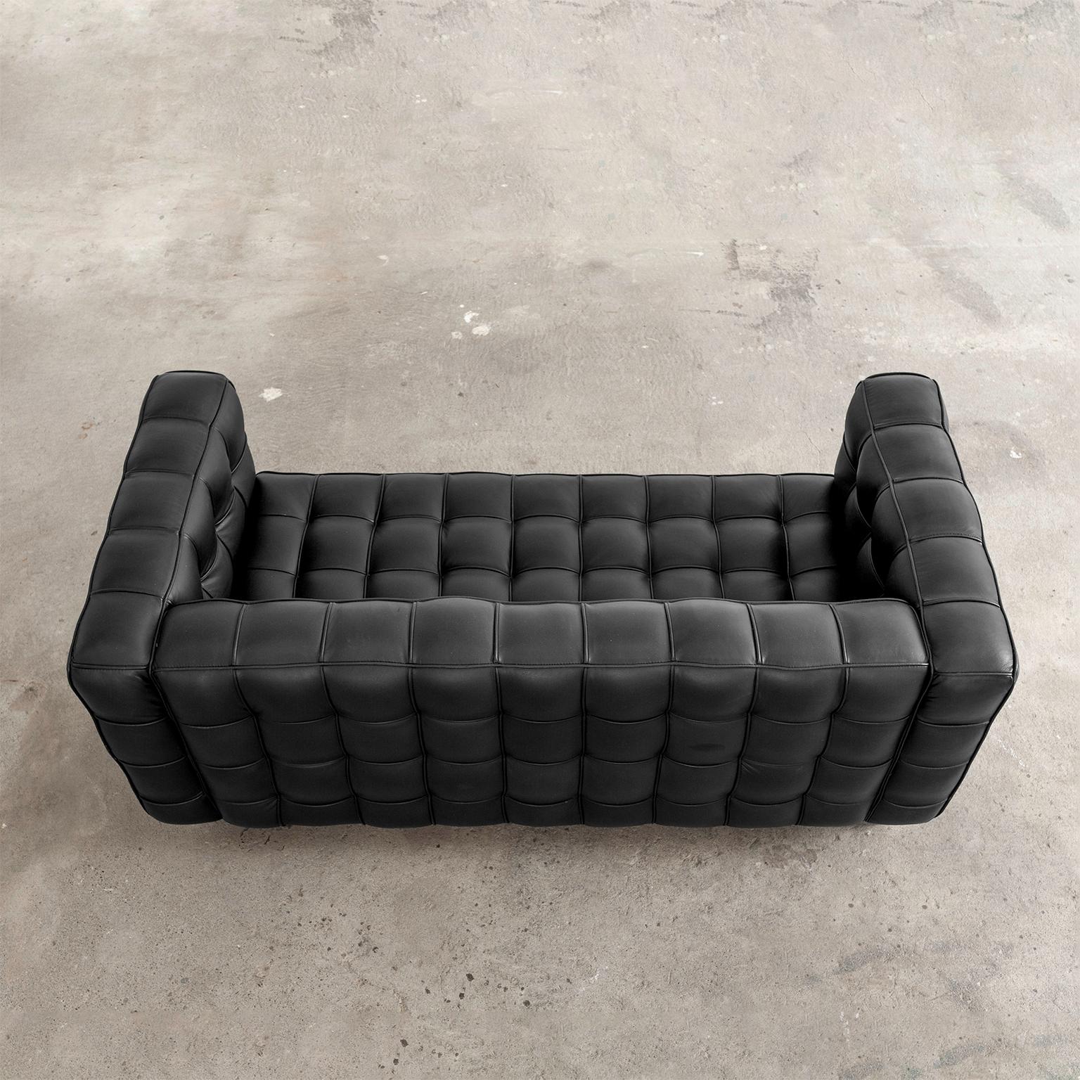 Josef Hoffman zugeschriebenes schwarzes Leder-Sofa-Set im Angebot 4