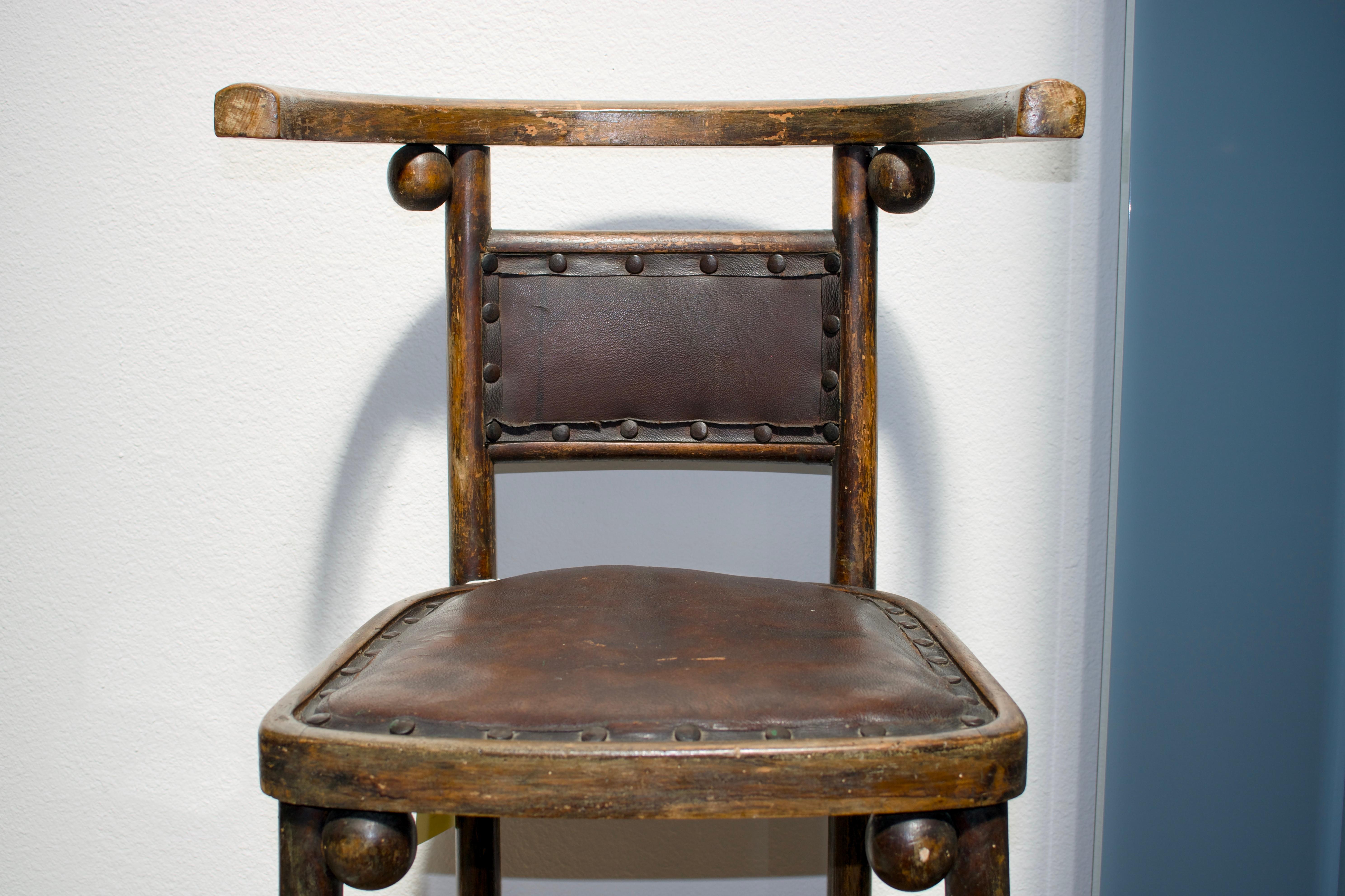 Leather Josef Hoffman “Fledermaus” wood and brown leather armchair For Sale