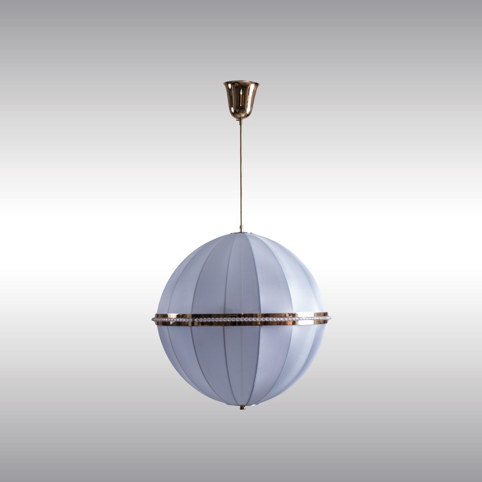 Austriaco Josef Hoffmann e il lampadario di seta e ottone della Wiener Werksaette in vendita