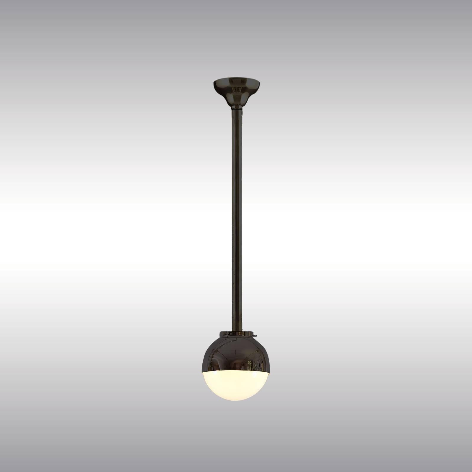 Primo piano della Wiener Werkstaette Fashion House, Vienna 1. Kärntnerstrasse 41.
USA e Can:
Tutti i componenti elettrici sono conformi alle norme UL.
Con un costo aggiuntivo, l'apparecchio sarà etichettato come 